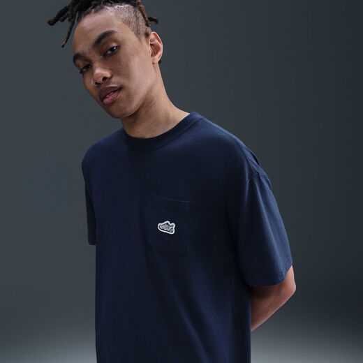 نايكي سبورتسوير مونارك