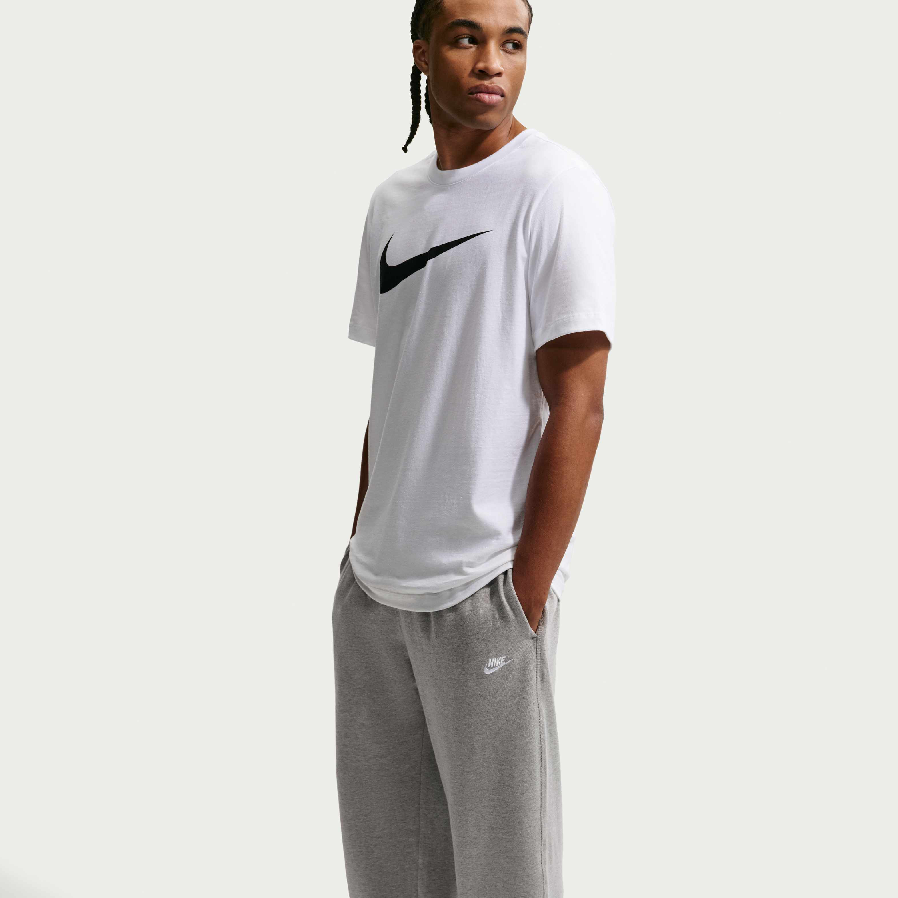Nike Sportswear Club image number 3