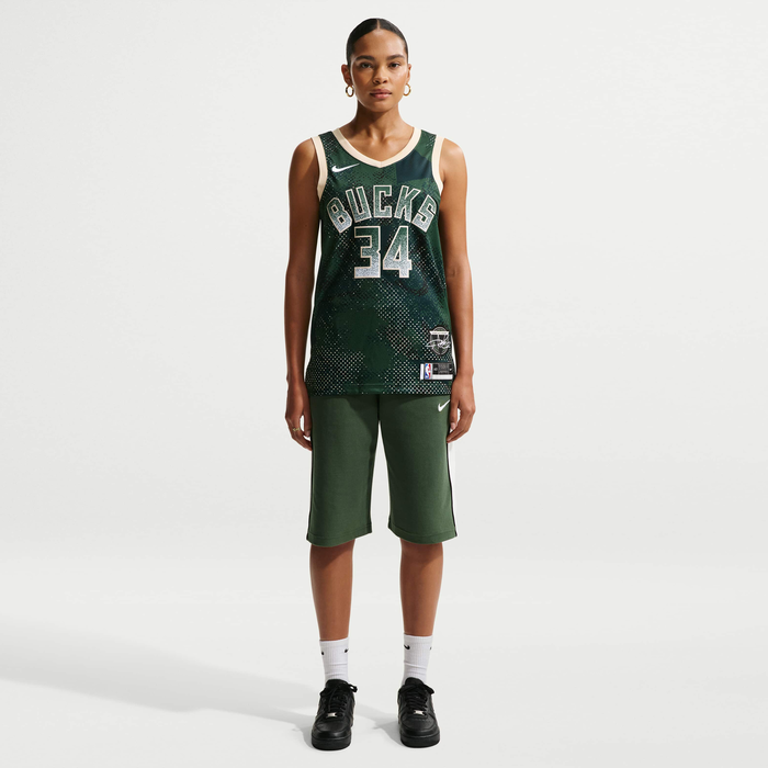 Buy Giannis Antetokounmpo Milwaukee Bucks 2025/26 Select Series Buy Giannis Antetokounmpo Milwaukee Bucks 2025/26 Select Series