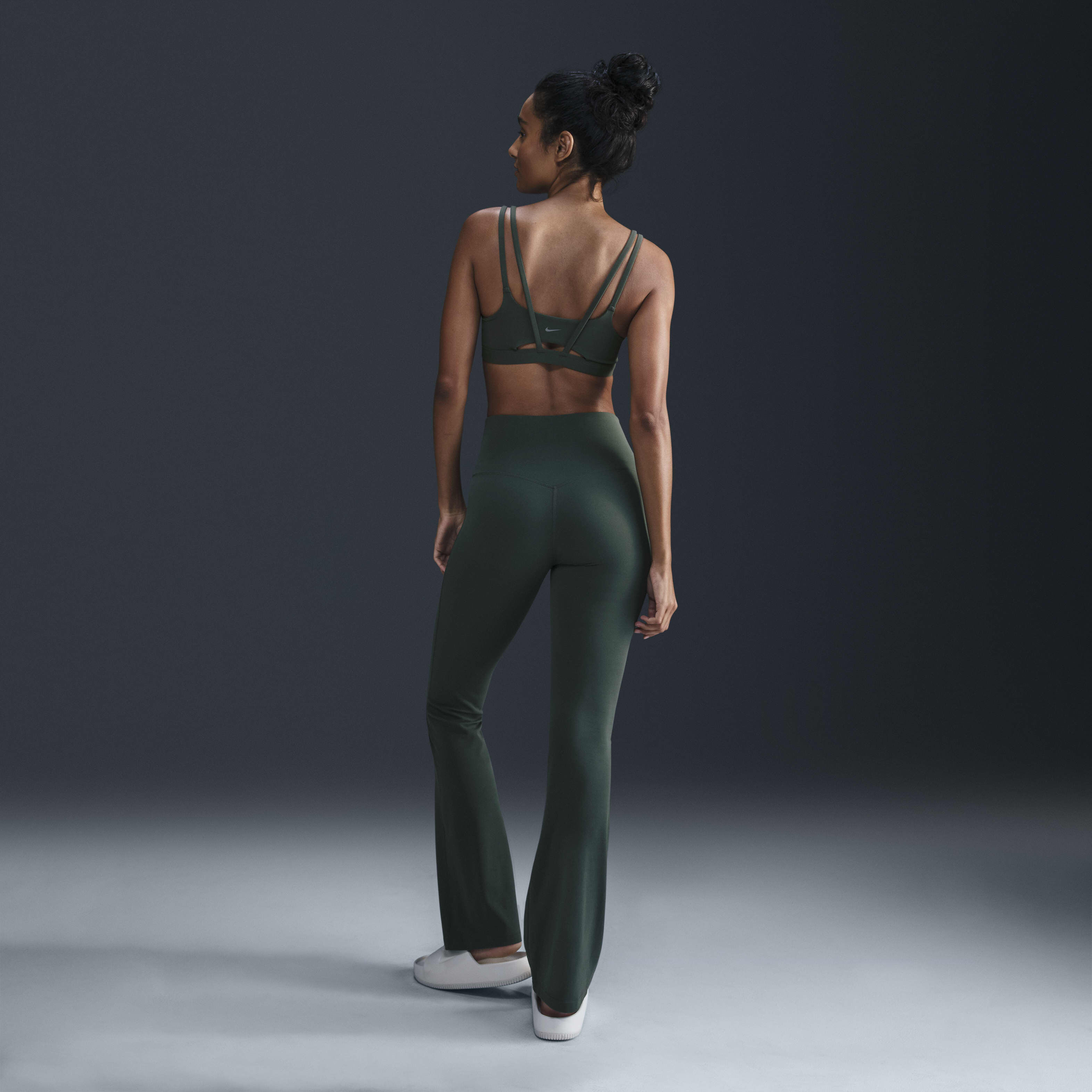 Nike Zenvy Strappy image number 4