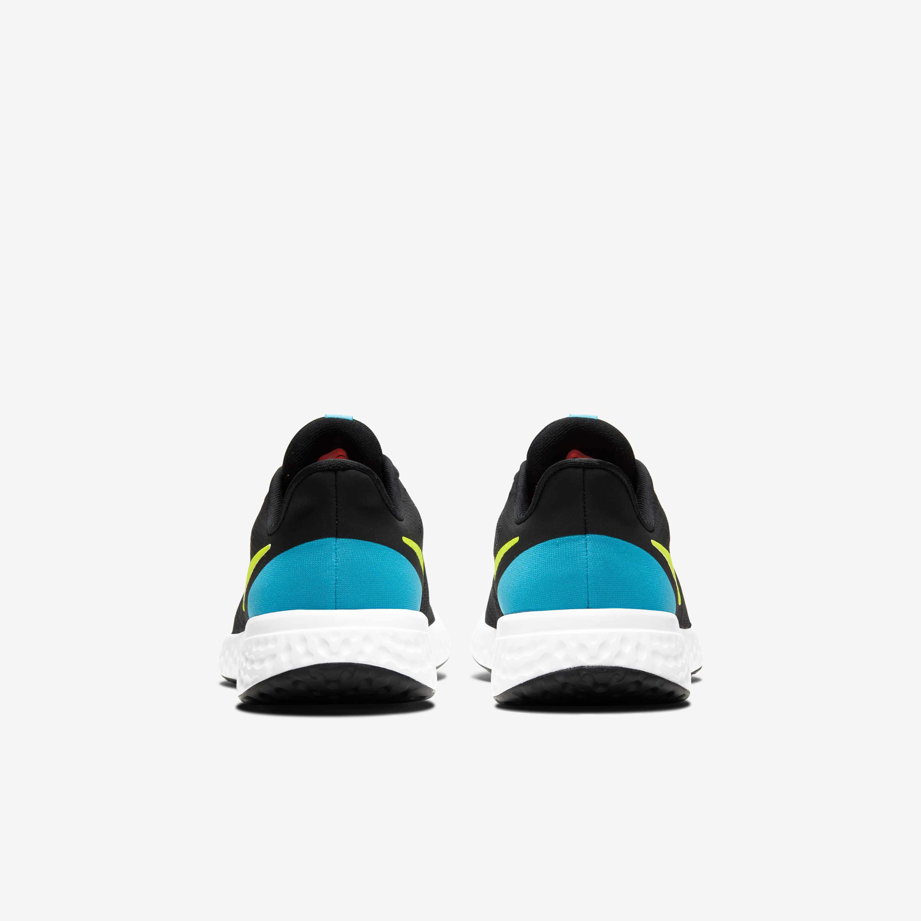 Nike Revolution 5 image number 5
