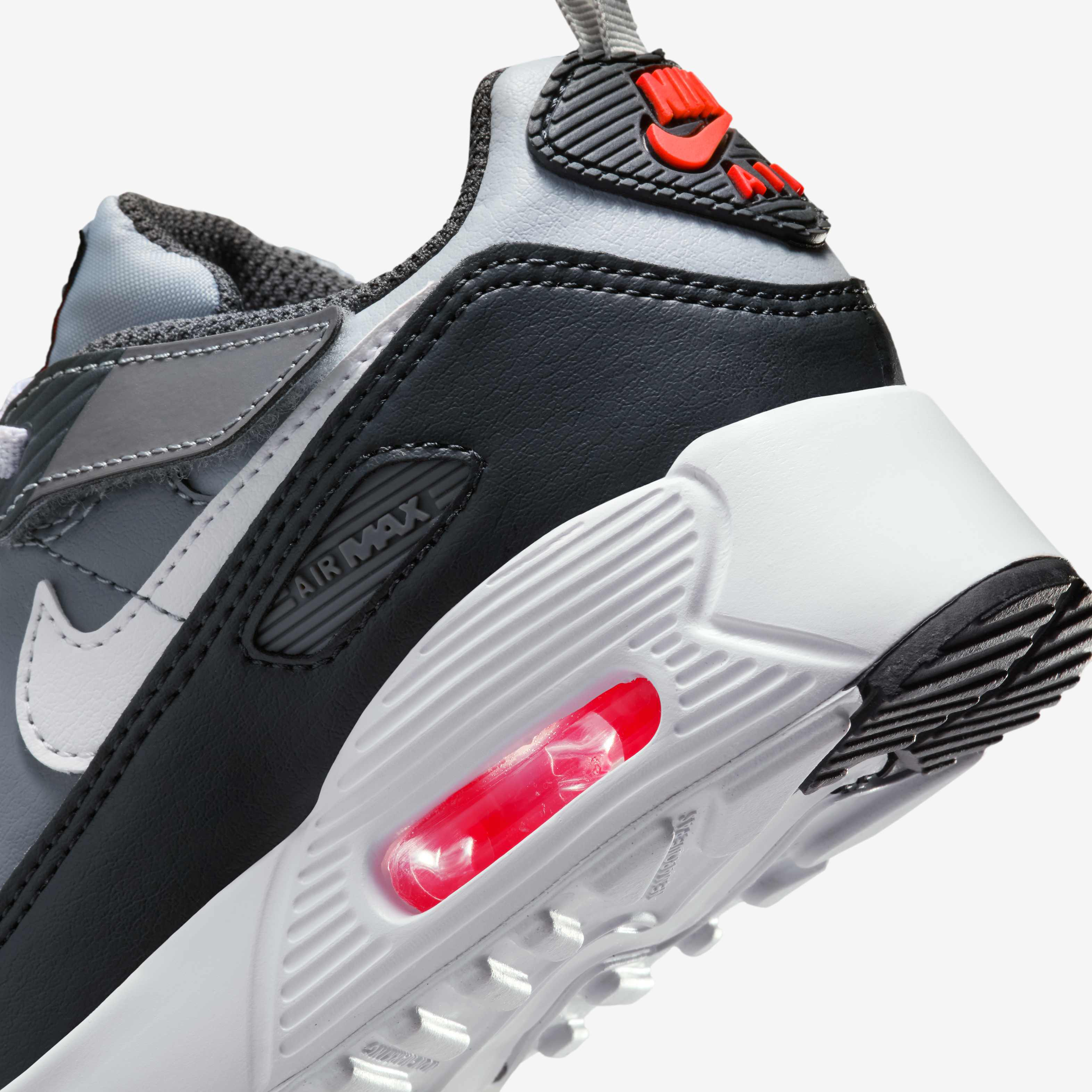 Nike Air Max 90 EasyOn image number 7