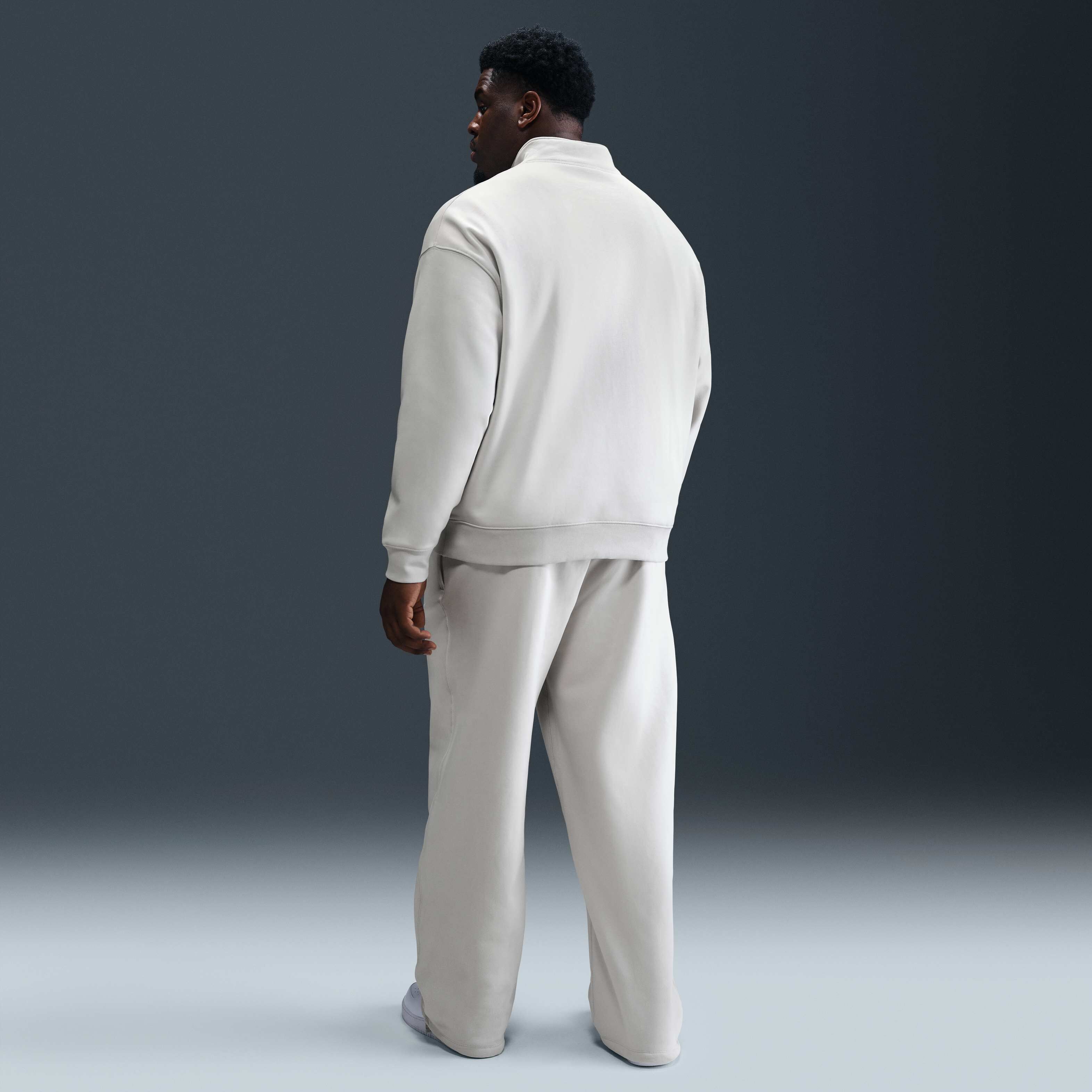 Nike Solo Swoosh image number 9