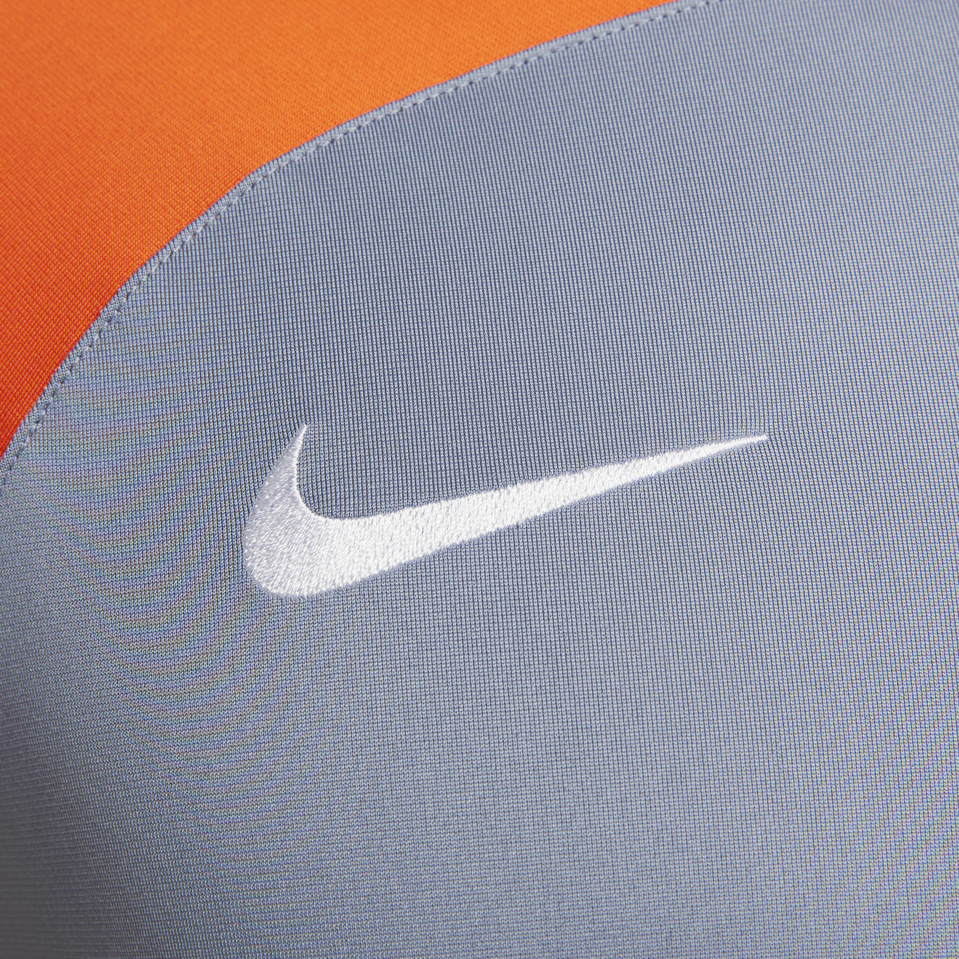 Inter Milan Strike Third image number 3