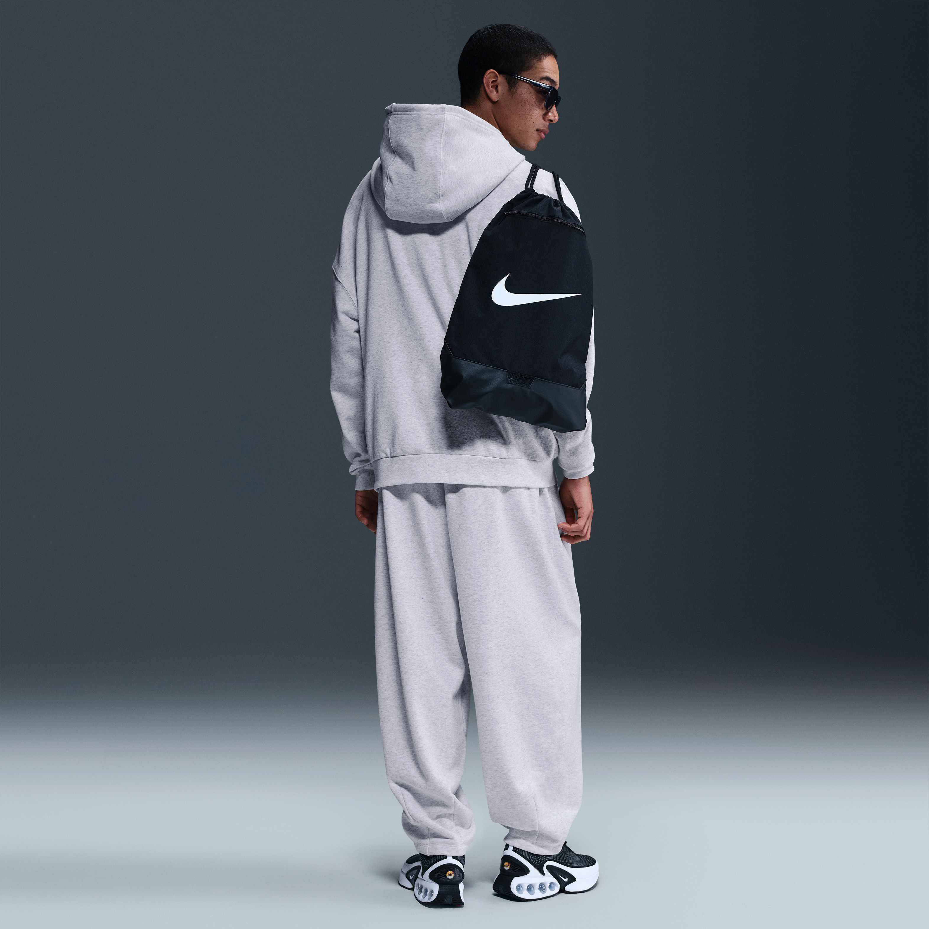 Nike Club Fleece image number 4