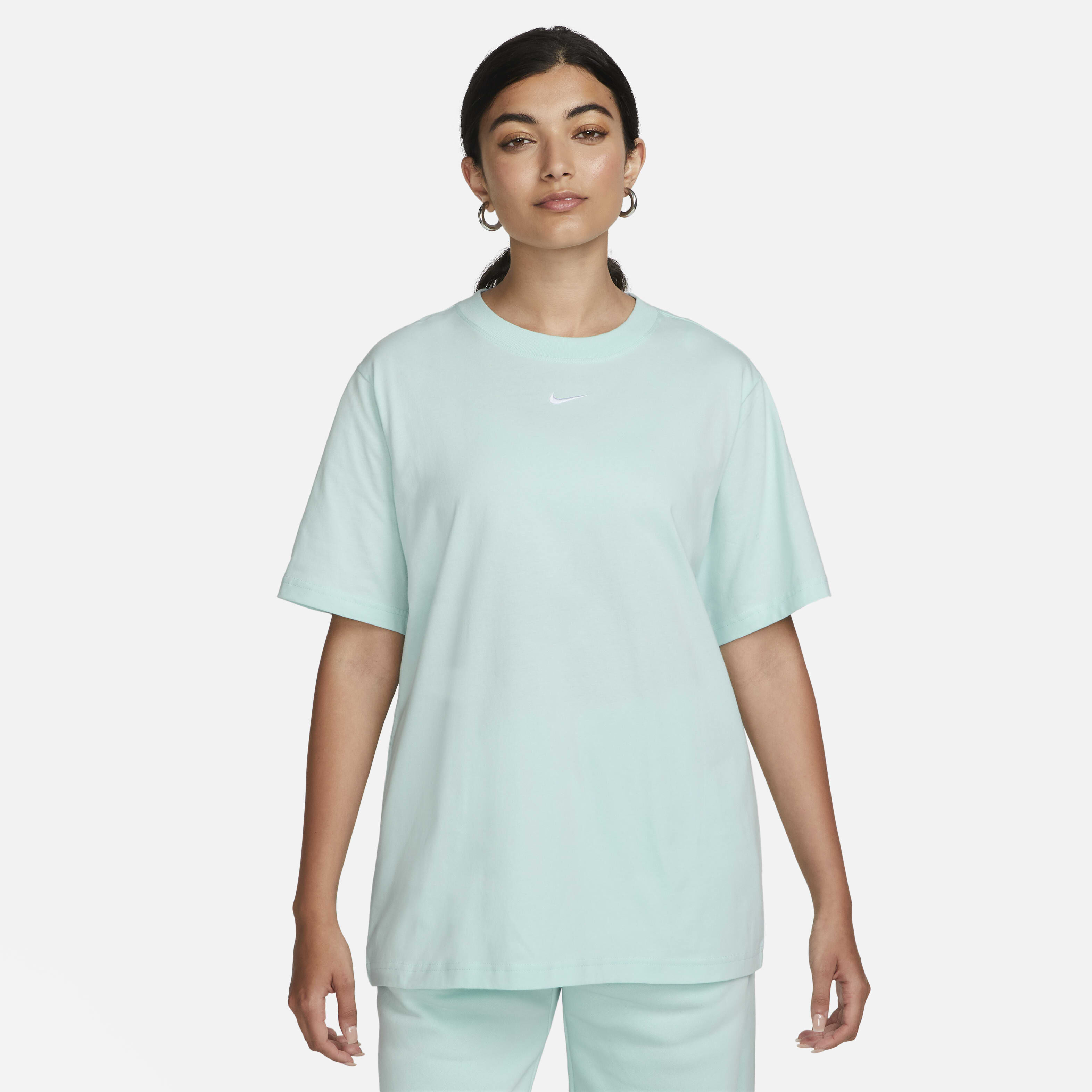 نايكي سبورتسوير ايسنشال image number 0