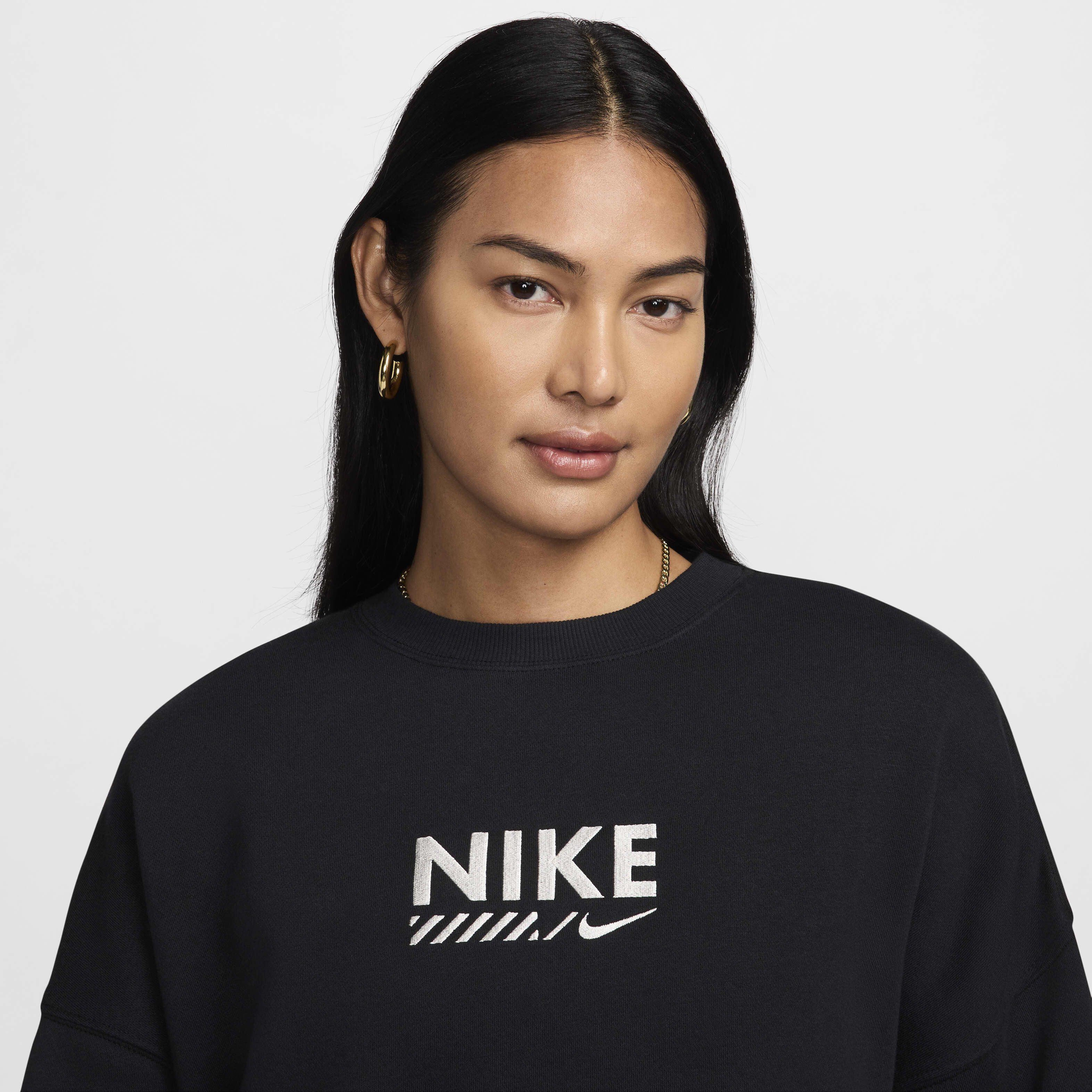 Buy Nike Sportswear Women s Oversized Fleece Crew Neck Sweatshirt Nike Kuwait Official