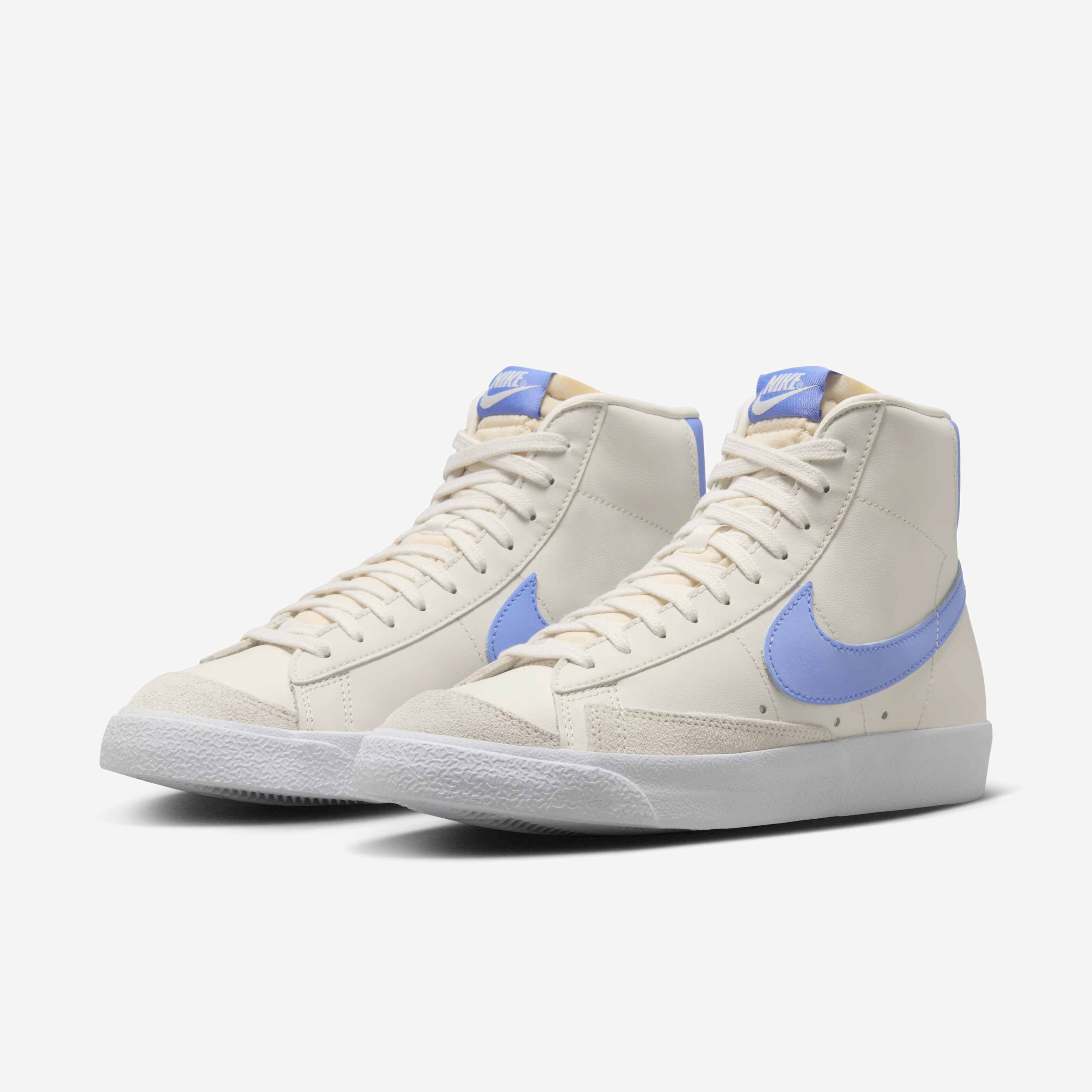 Nike Blazer Mid '77 image number 4