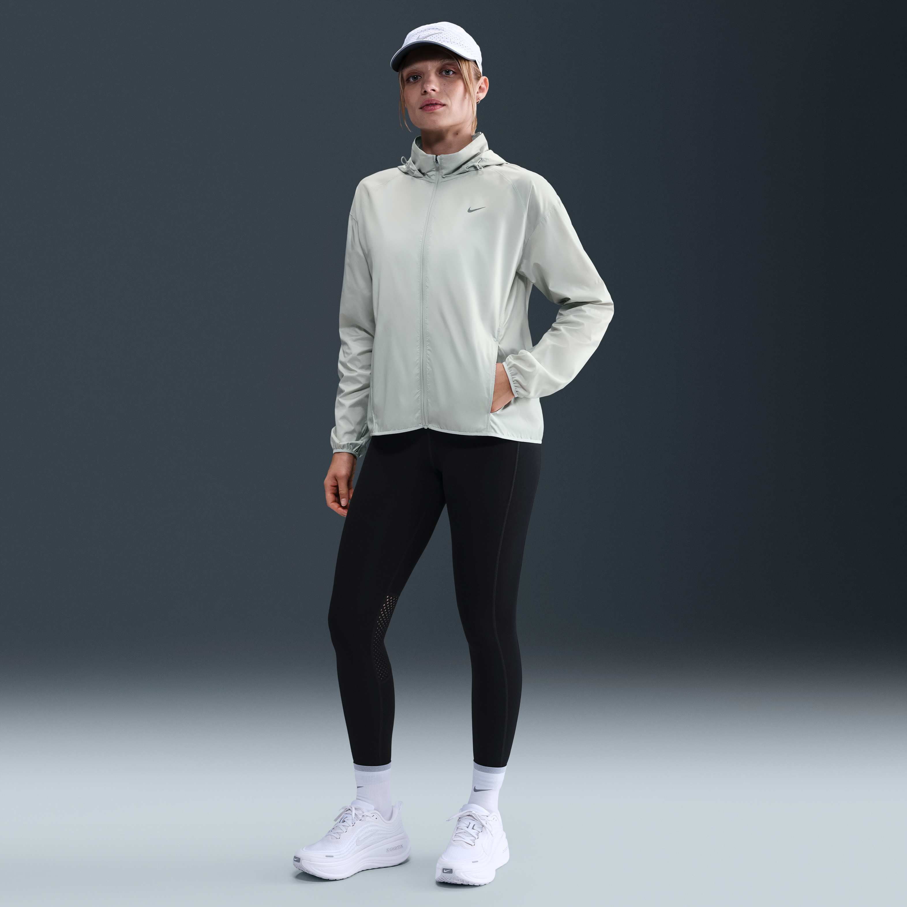 Nike Tempo image number 3