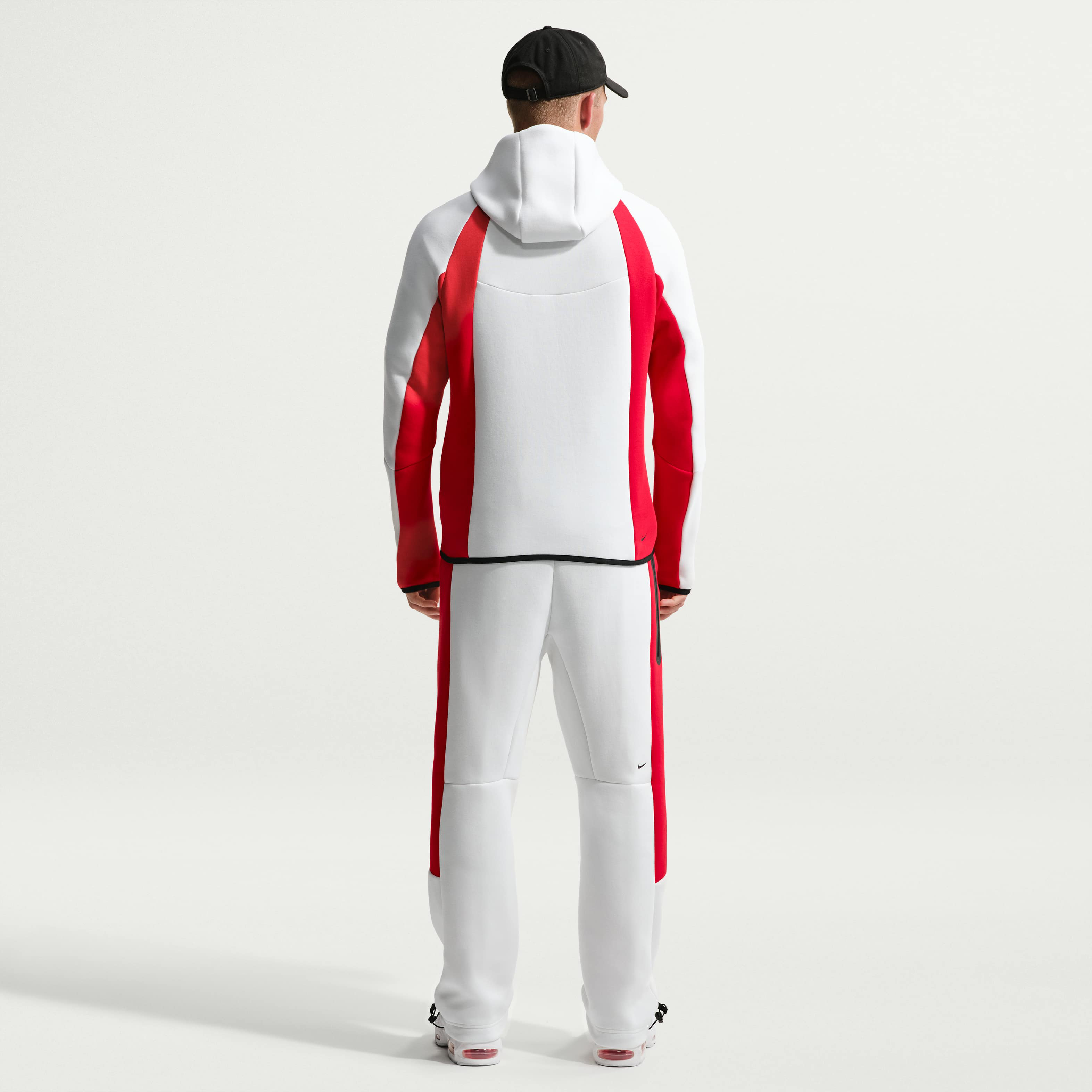 Nike Tech image number 4
