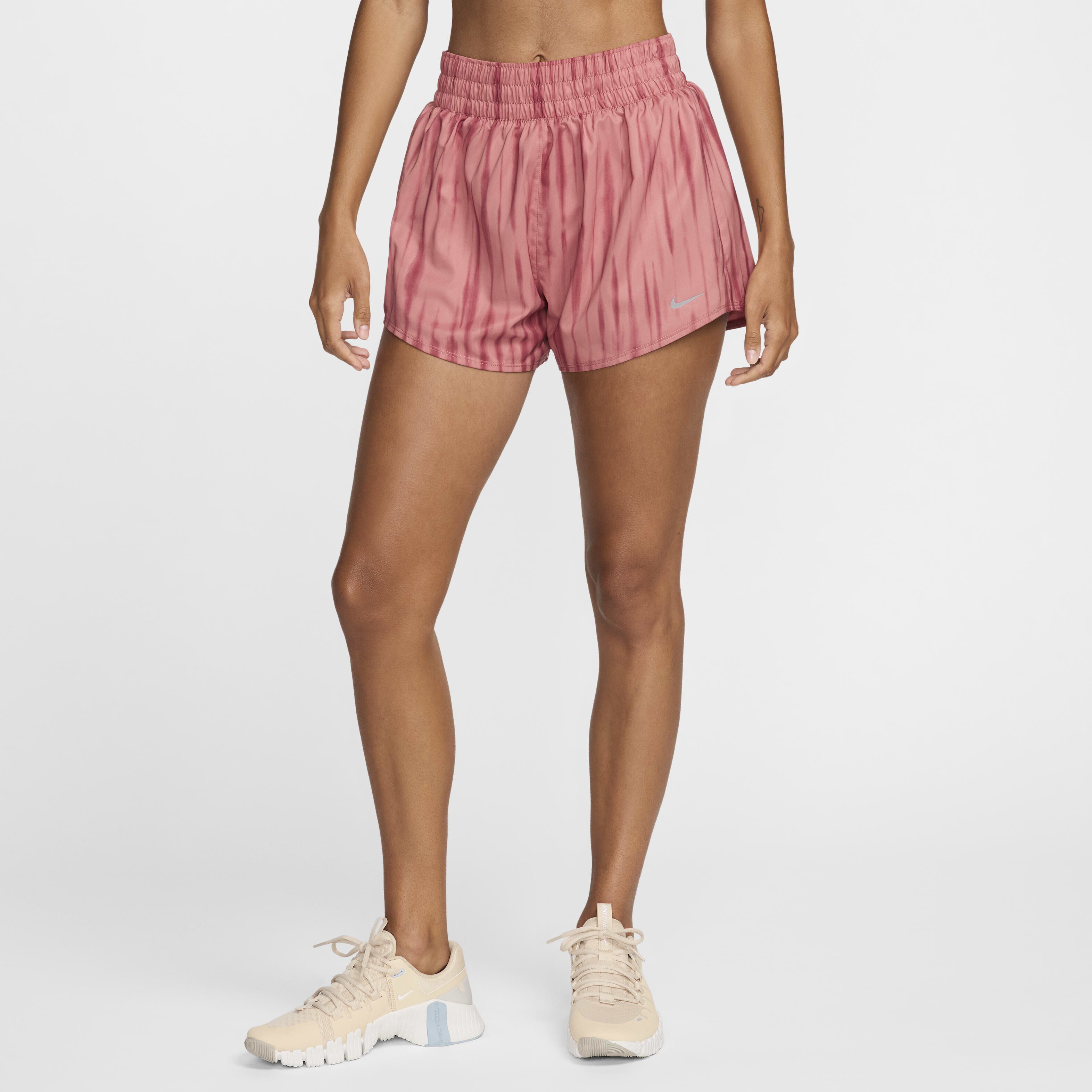 Nike women's 7.5 in cm outlet