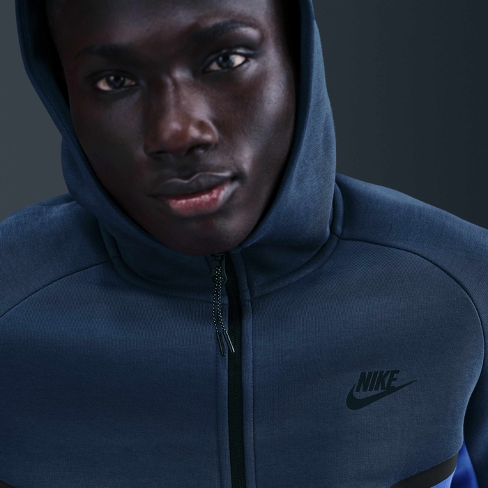 Nike Tech image number 2 Nike Tech image number 2