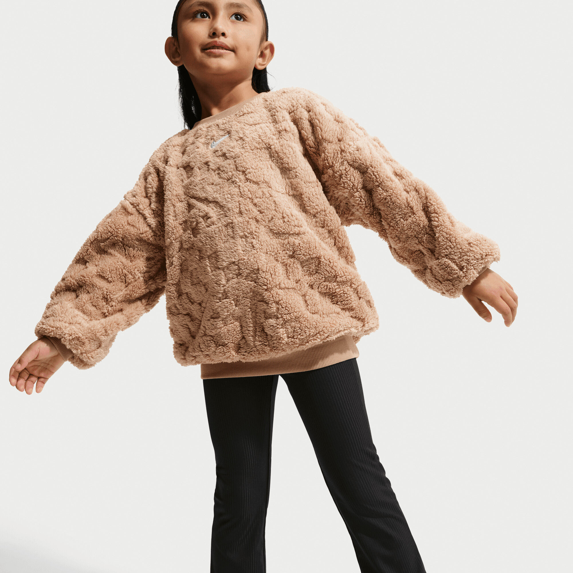 نايكي كوزي image number 6