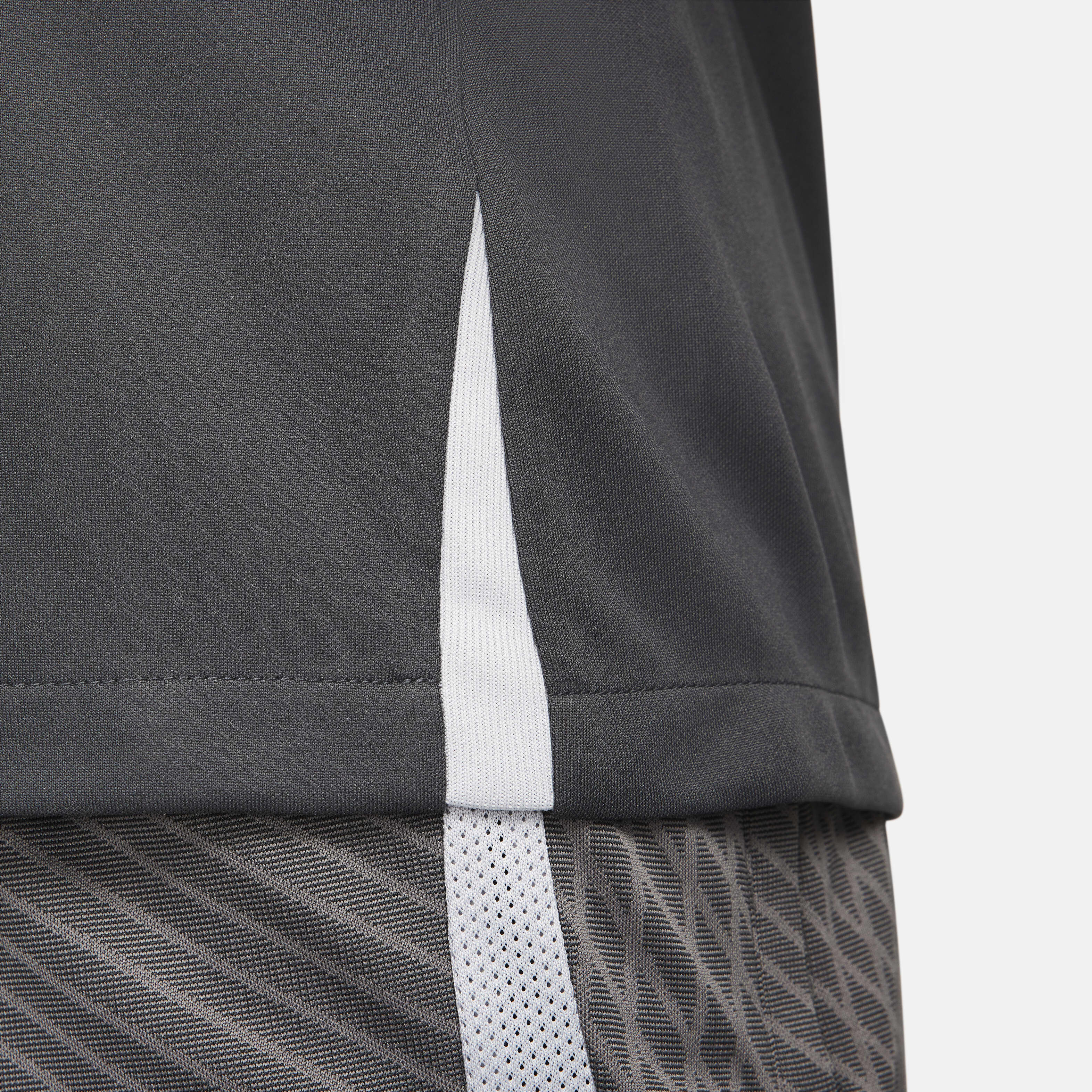 Liverpool F.C. Strike image number 5