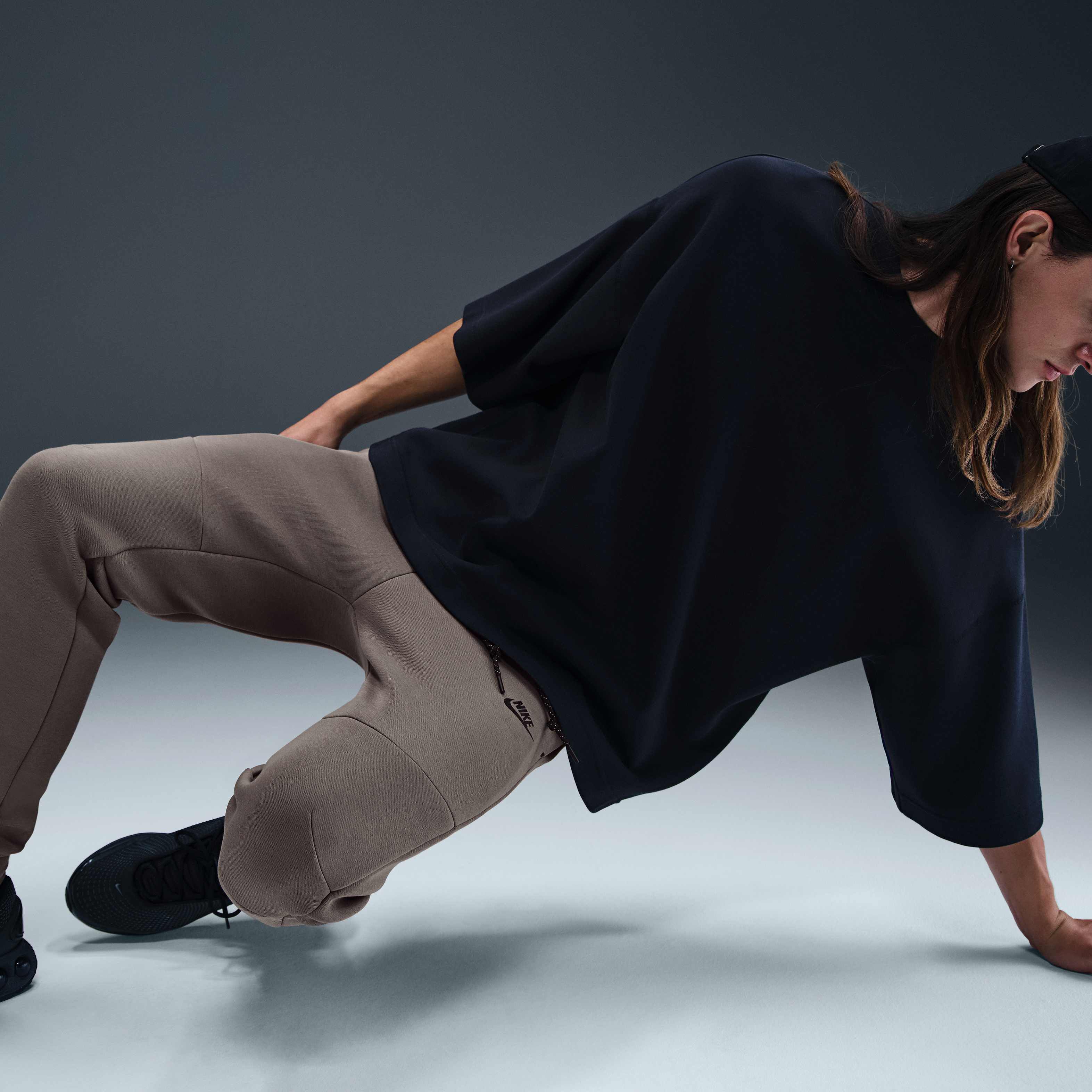 نايكي تك image number 4