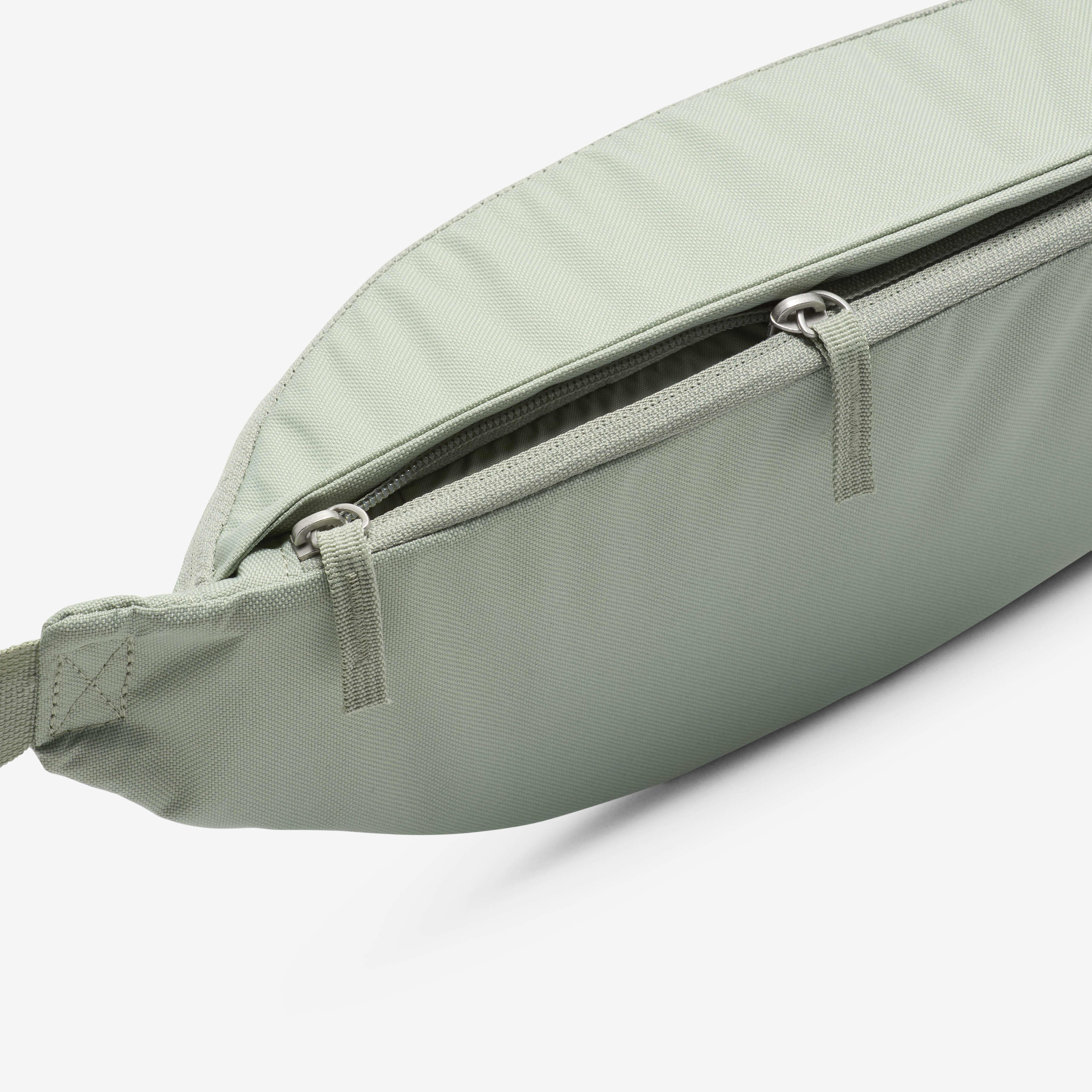 Nike Heritage image number 6