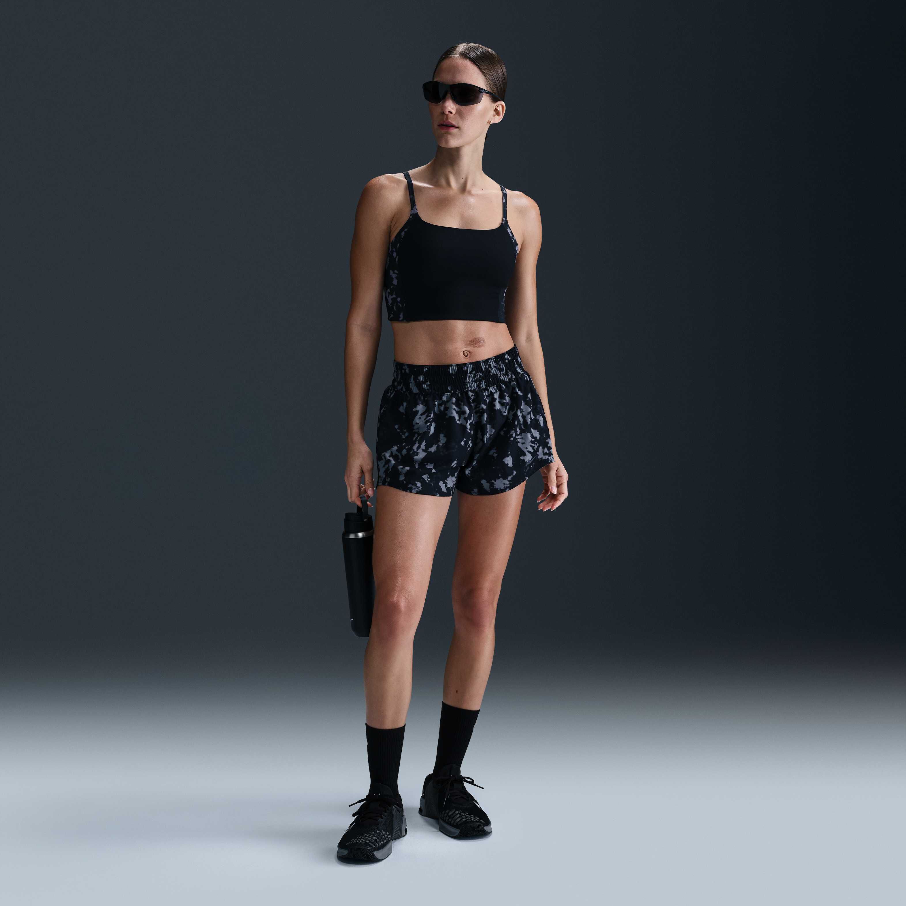 نايكي ون كونفيرتبل image number 3