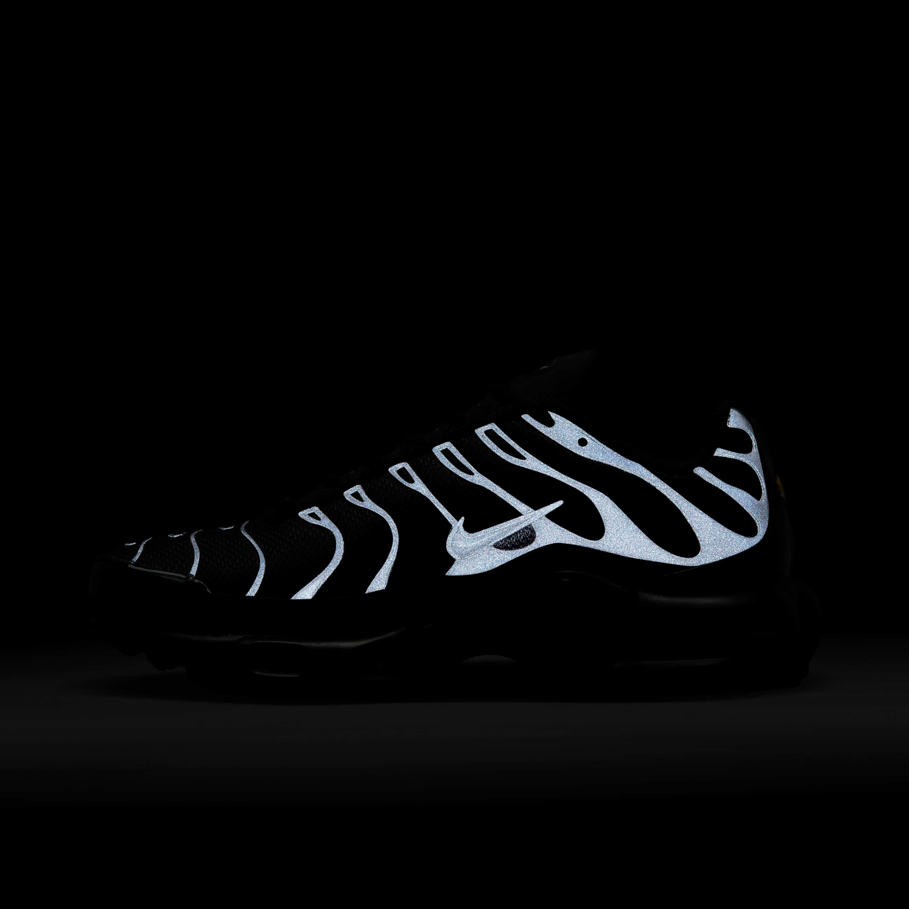 Nike Air Max Plus image number 11