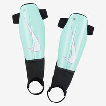 نايكي تشارج