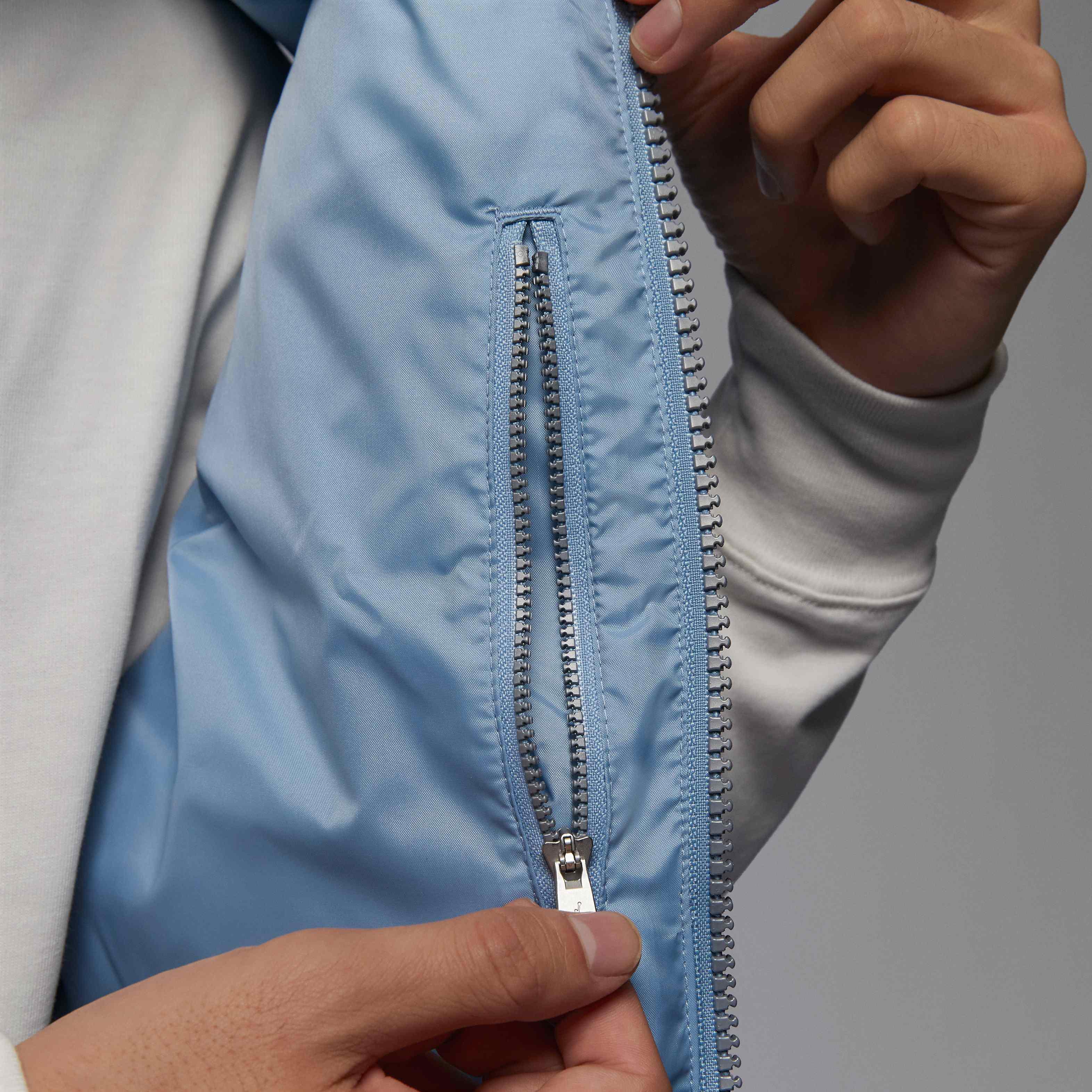 Jordan Essentials image number 5