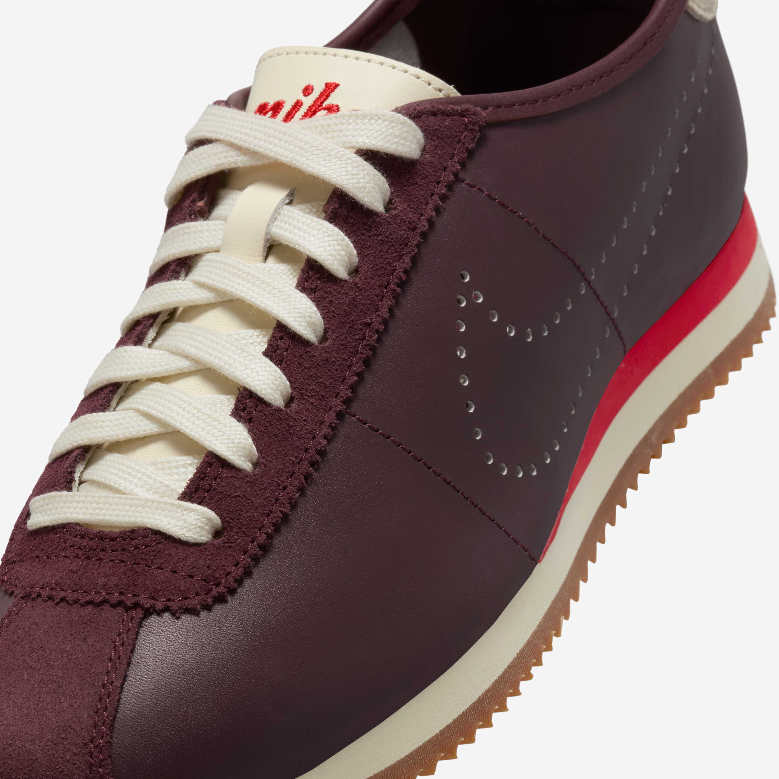 ◆Nike◆ Cortez Leather W Burgundy Crushed Coconut Milk Gum 120c6460_4228_464c_b25b_10c609