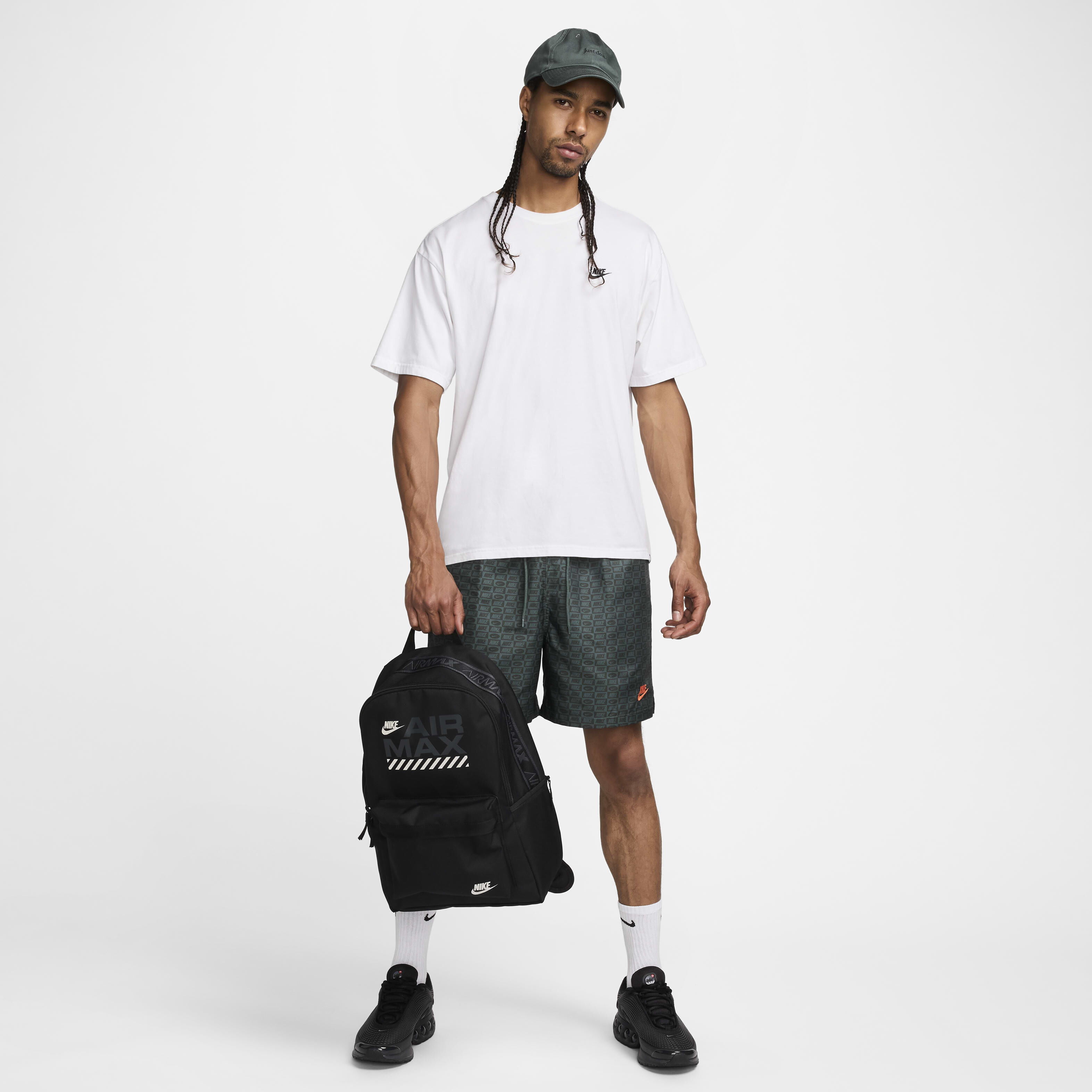 Nike Heritage image number 9