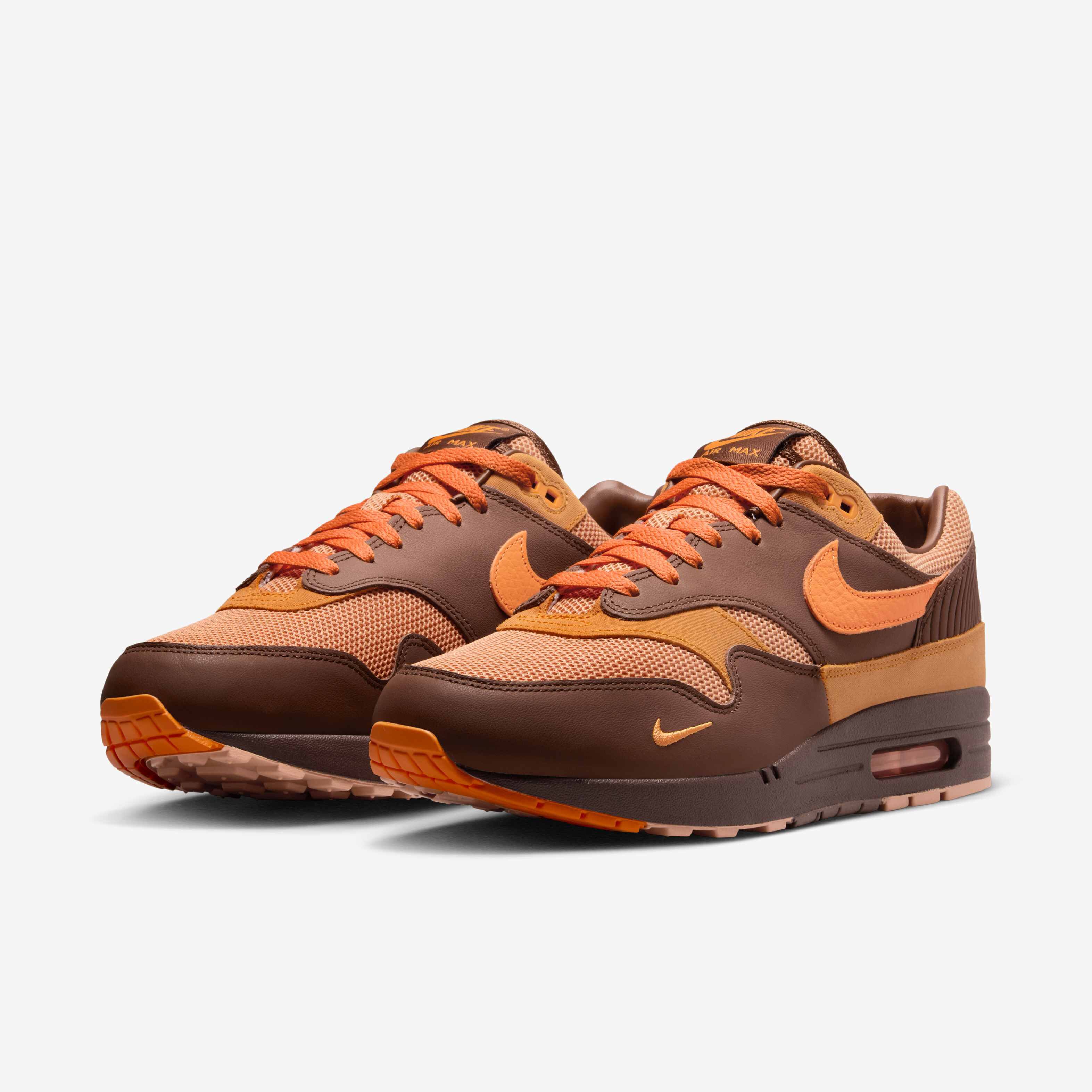 Nike Air Max 1 image number 4