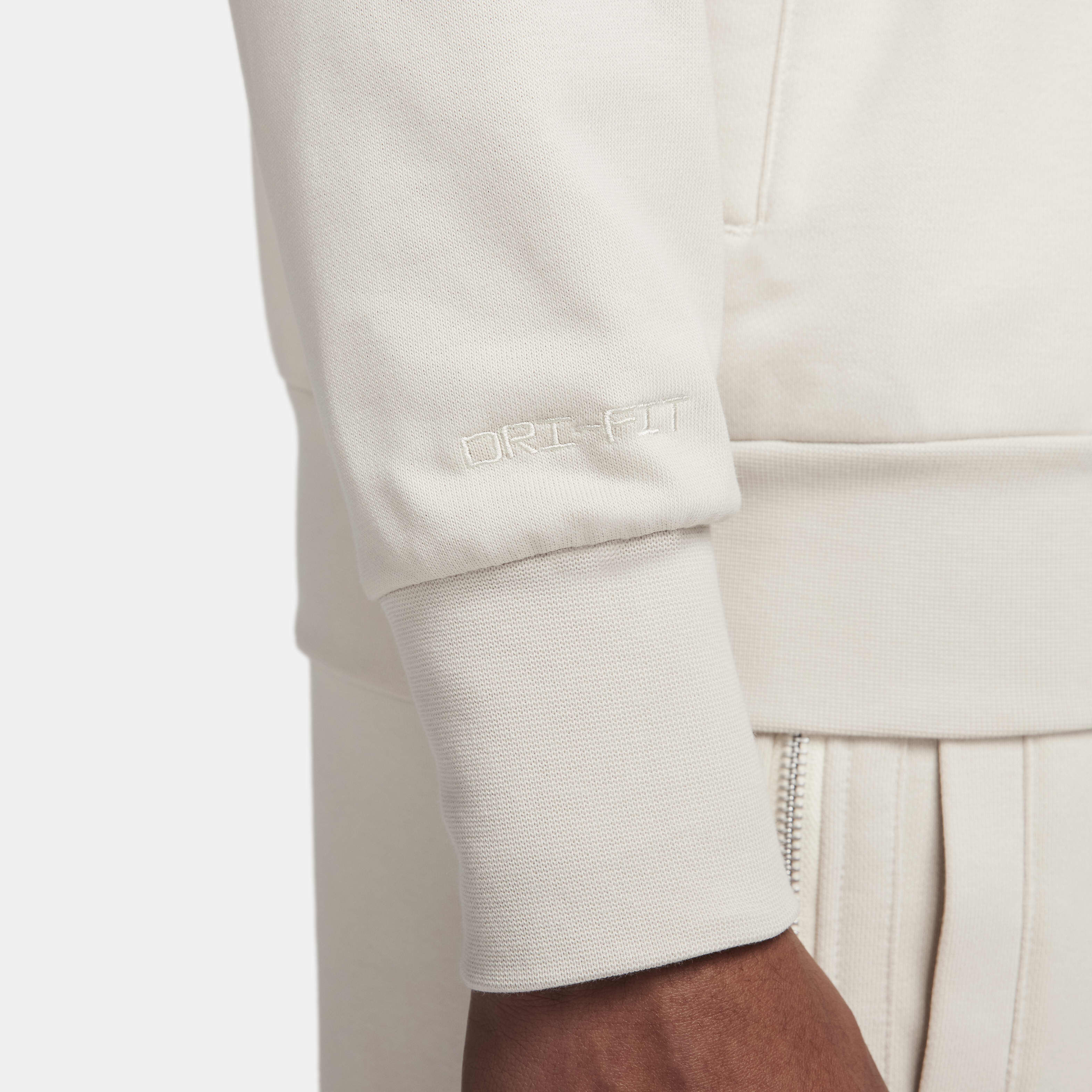 LeBron James x Liverpool F.C. image number 7