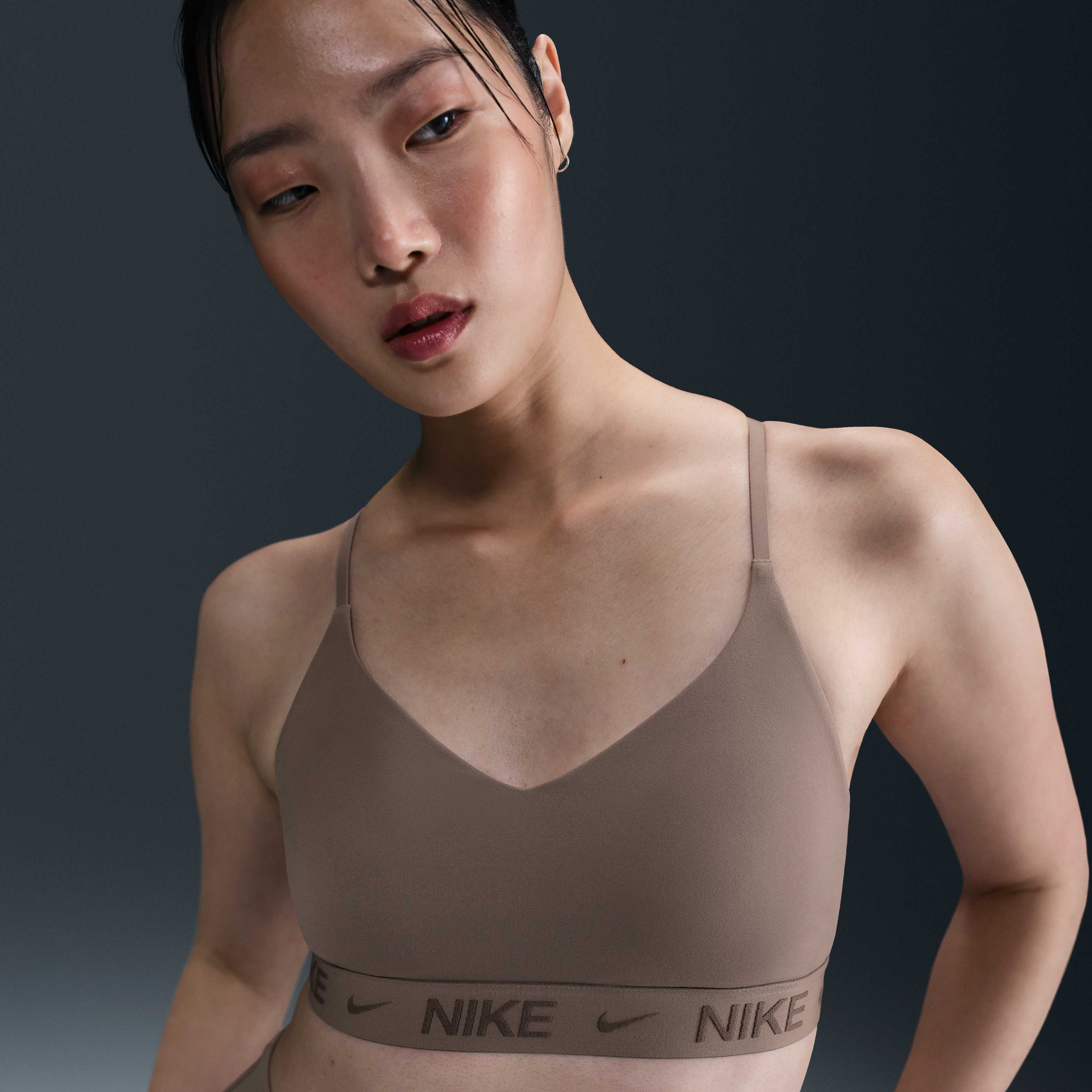 nike indy light support bra
