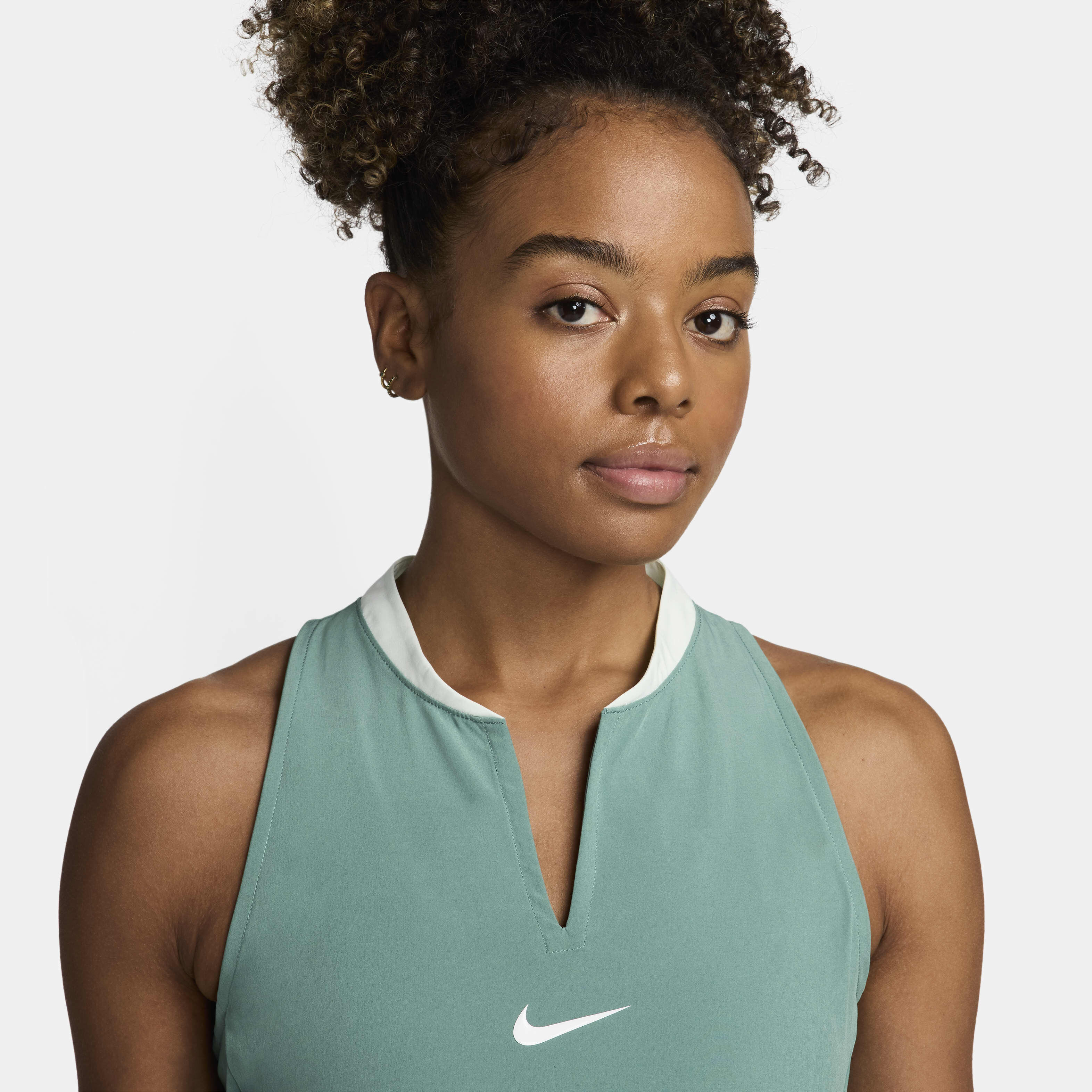 Nike Dri-FIT Advantage image number 2