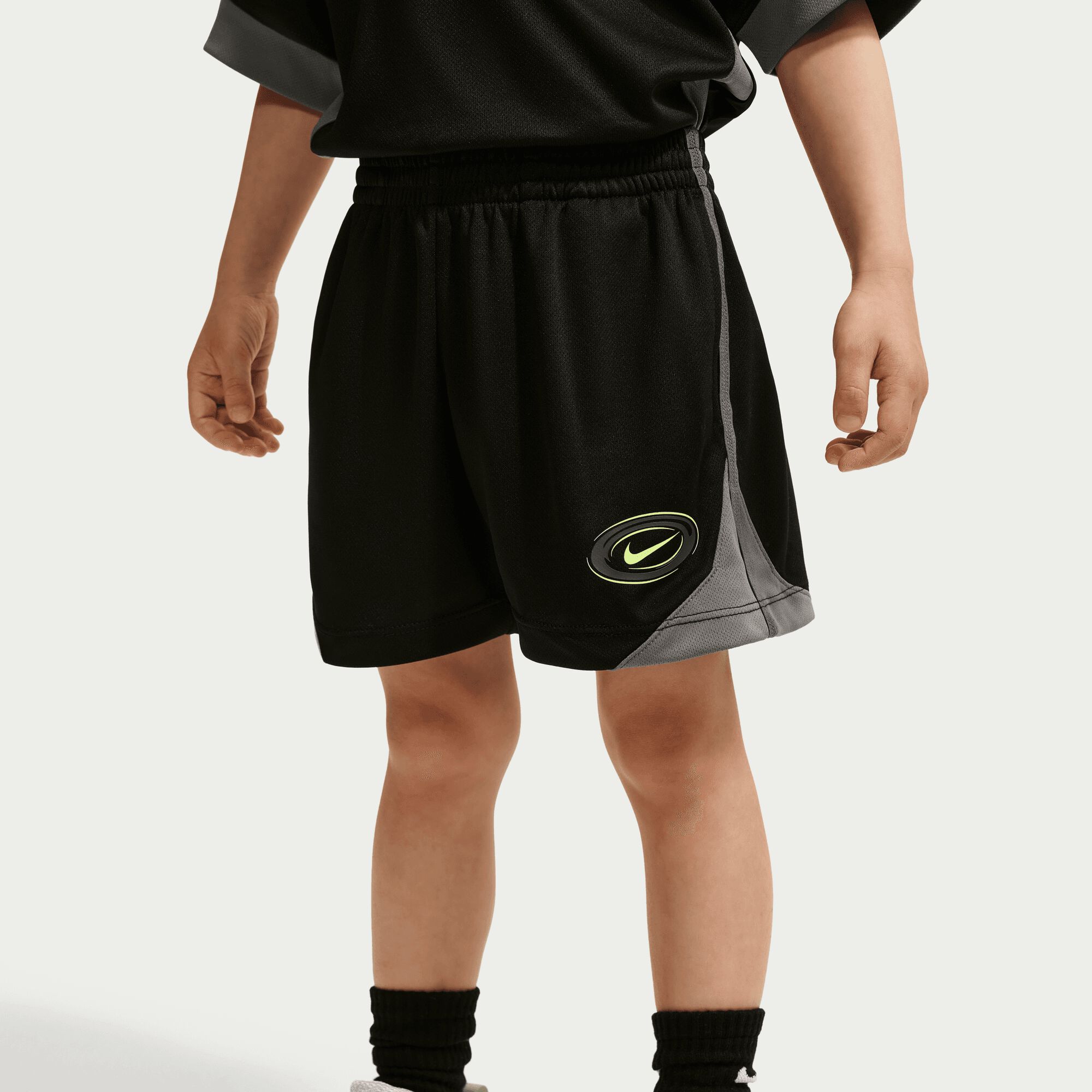 Nike image number 4