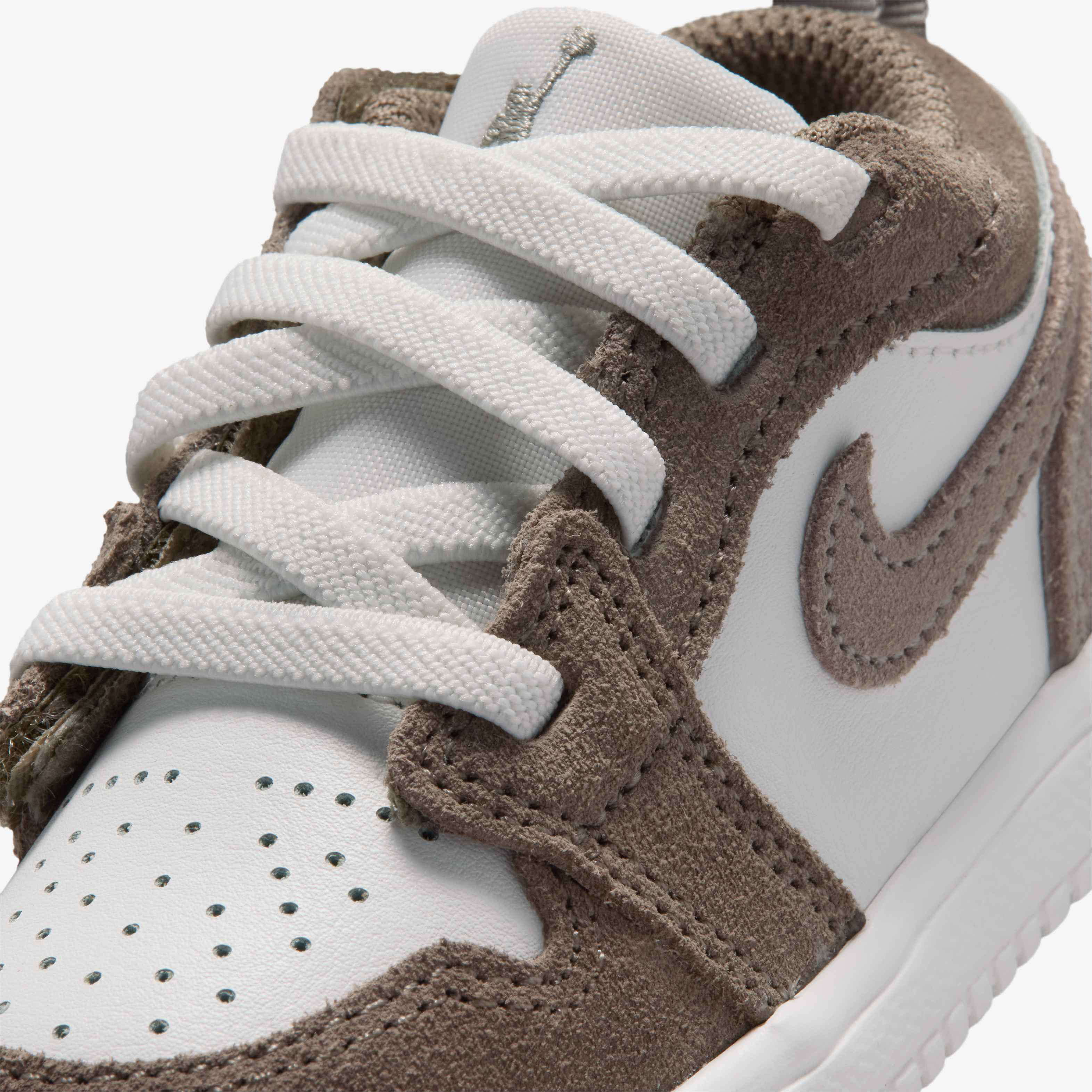 Jordan 1 Low Alt image number 6