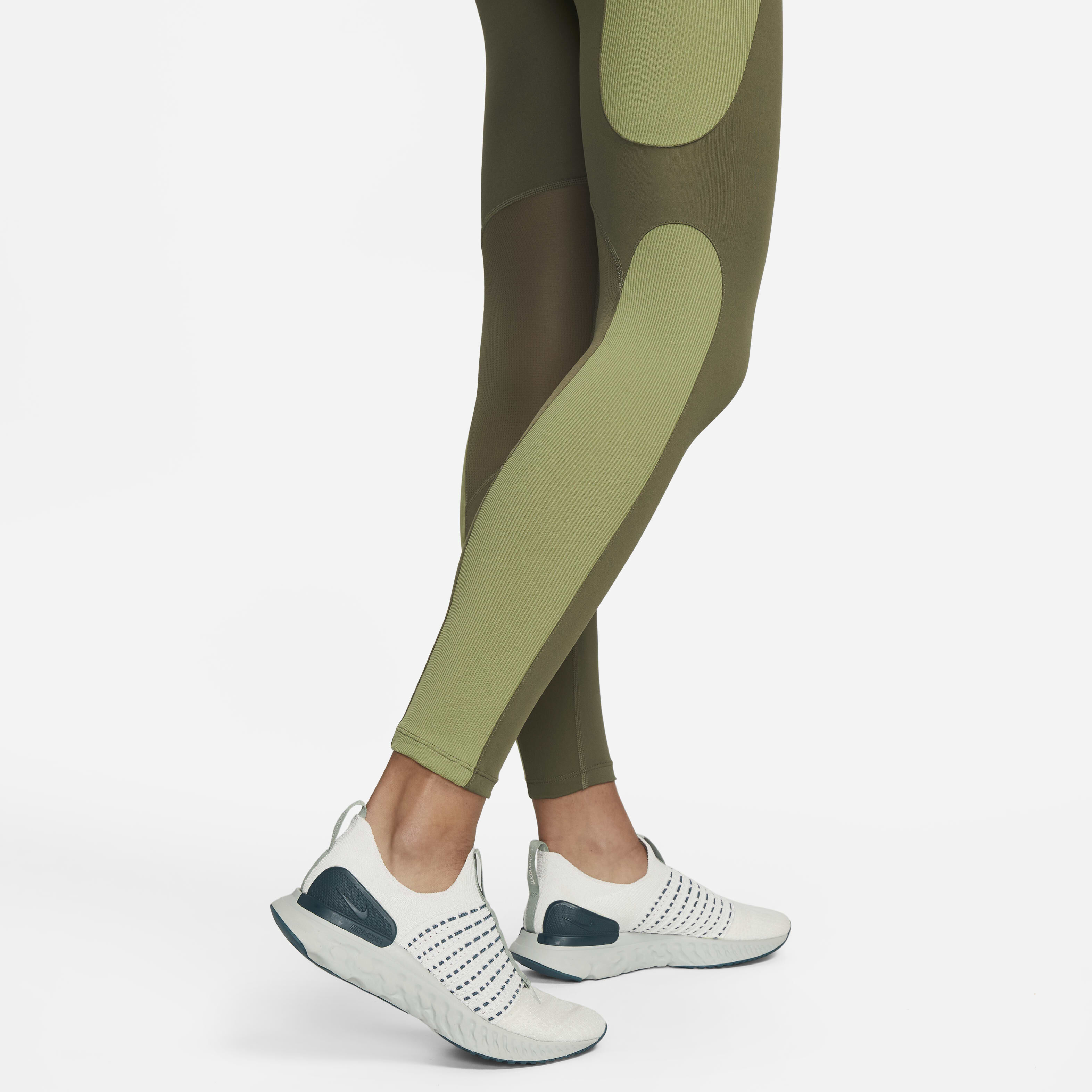 Buy Nike Air Fast Women s Mid Rise 7 8 Running Leggings with Pockets Nike Kuwait Official