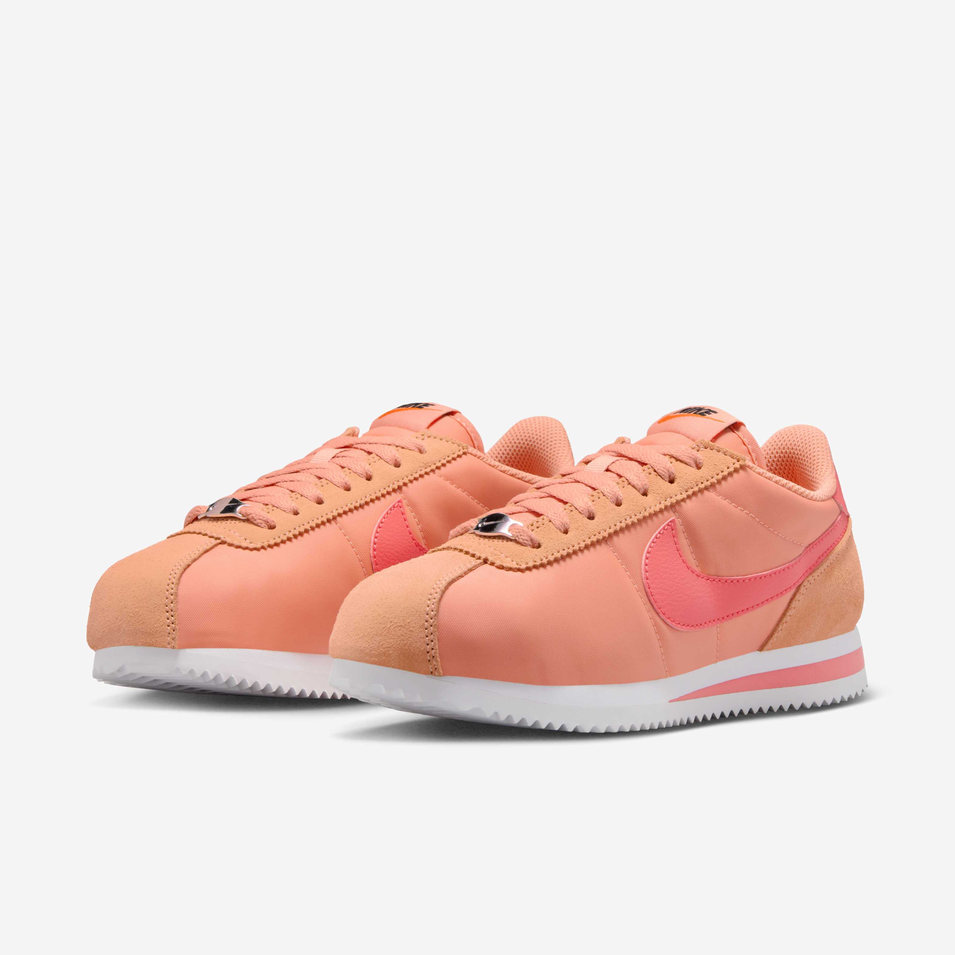 nike cortez coral