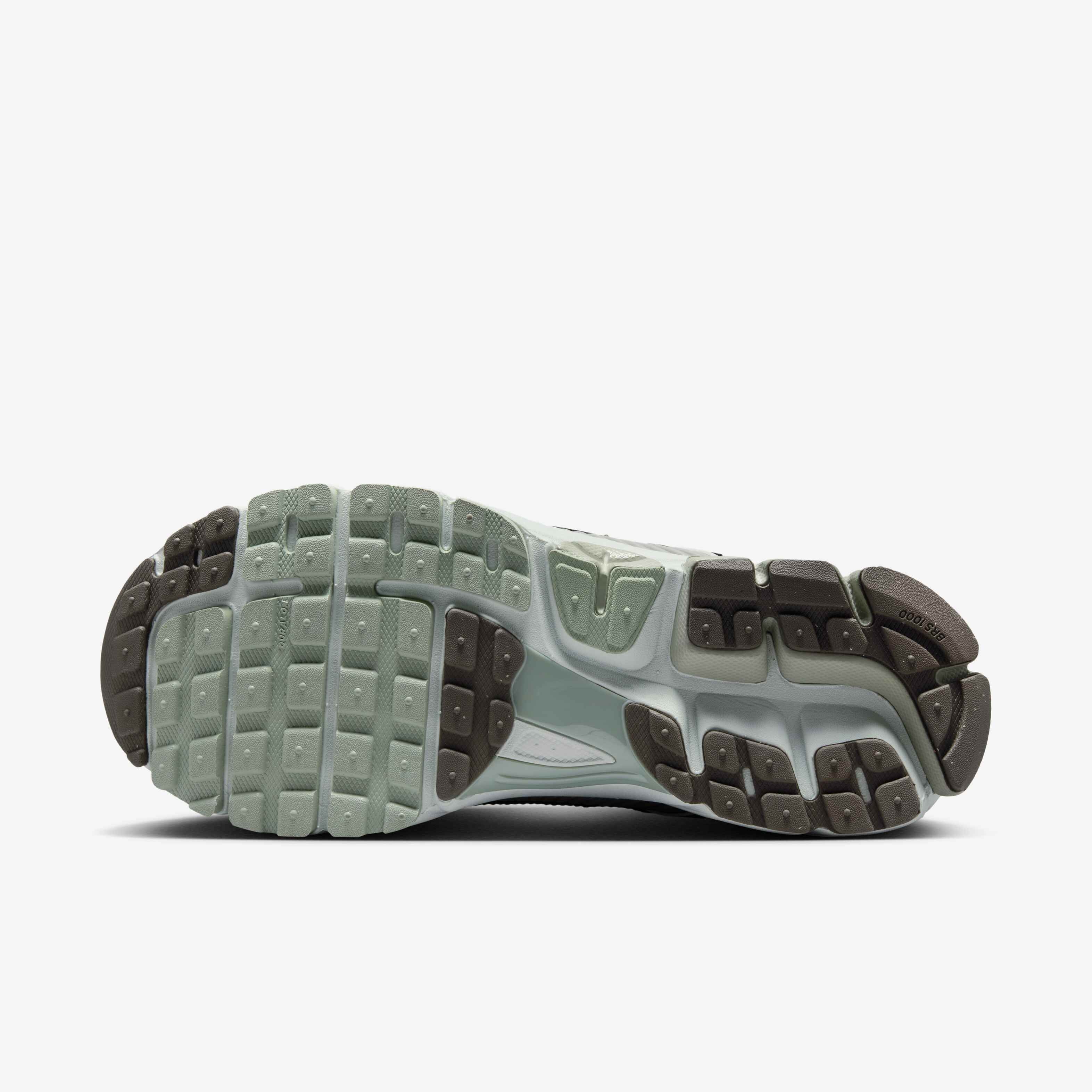 Nike Zoom Vomero 5 image number 1