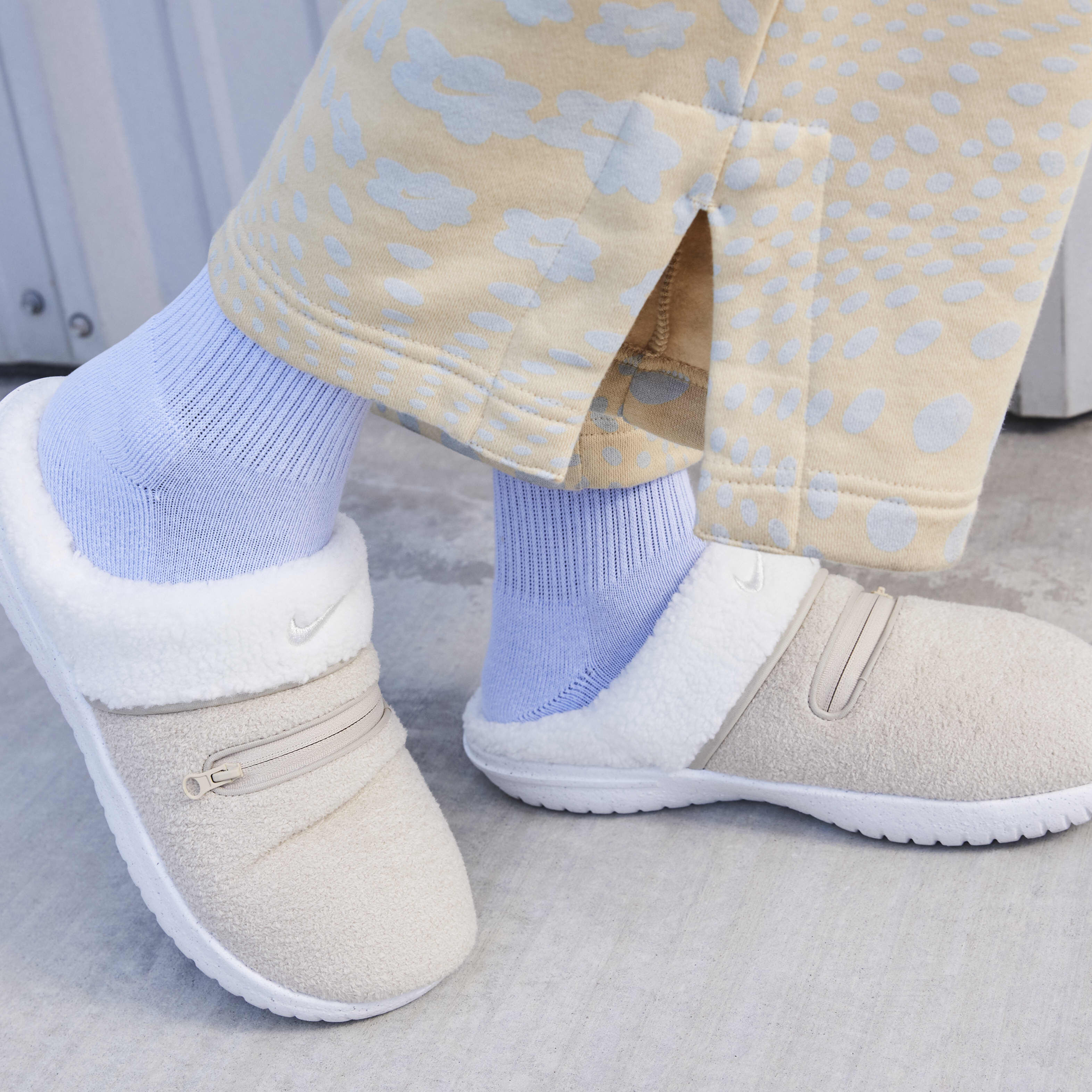 Buy Nike Burrow SE Women's Slippers - Sand Drift/Summit