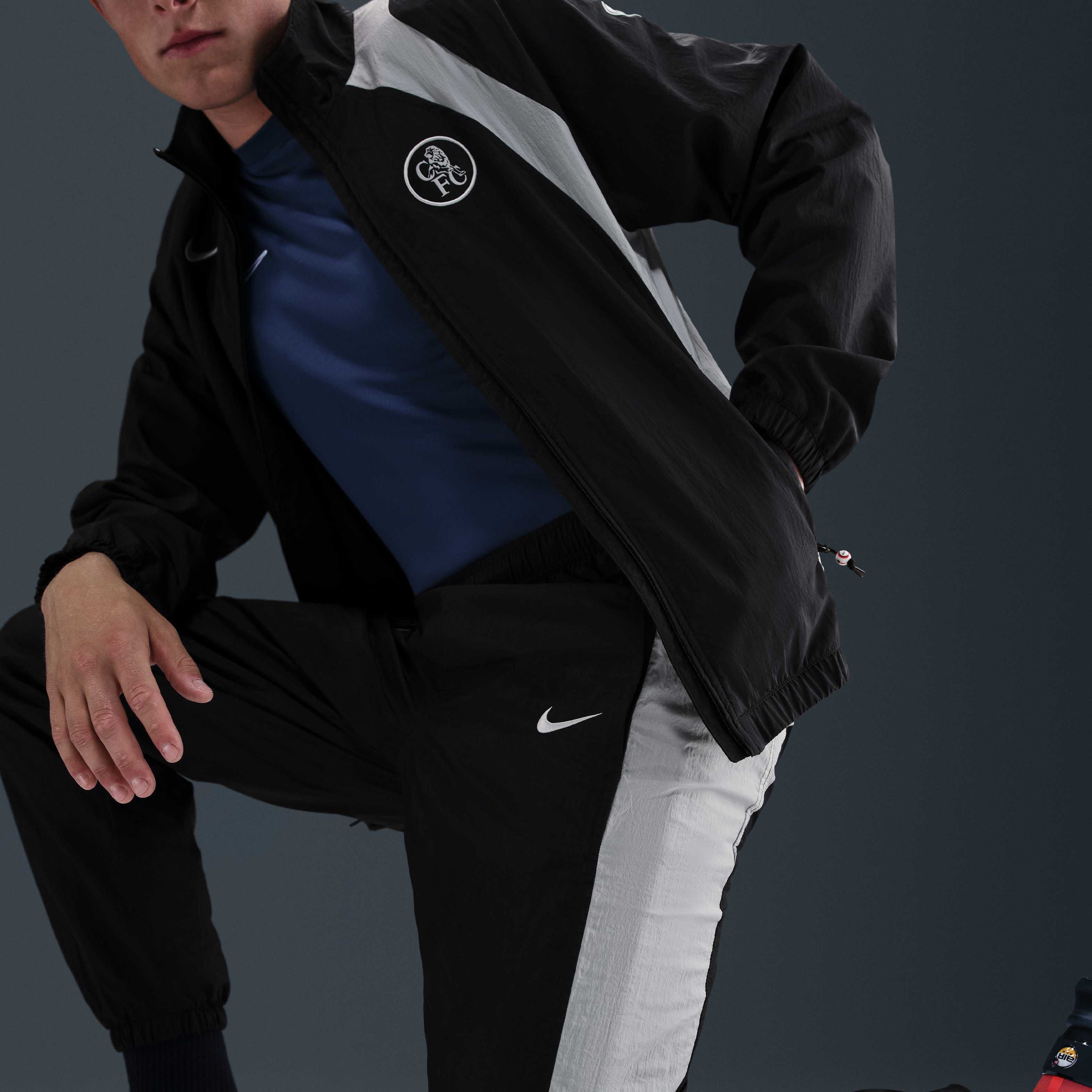 Chelsea F.C. Third image number 4