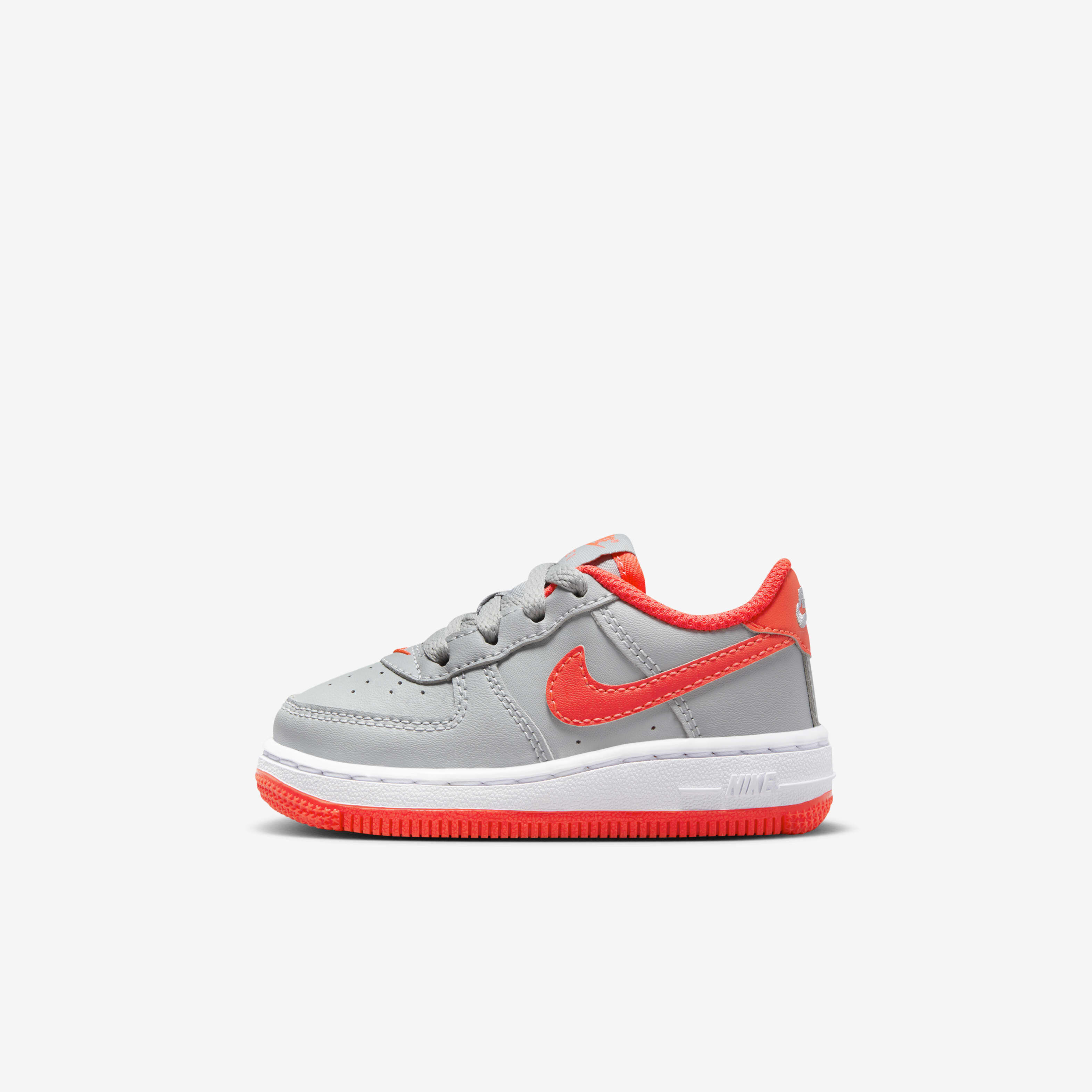 Nike Force 1 image number 0