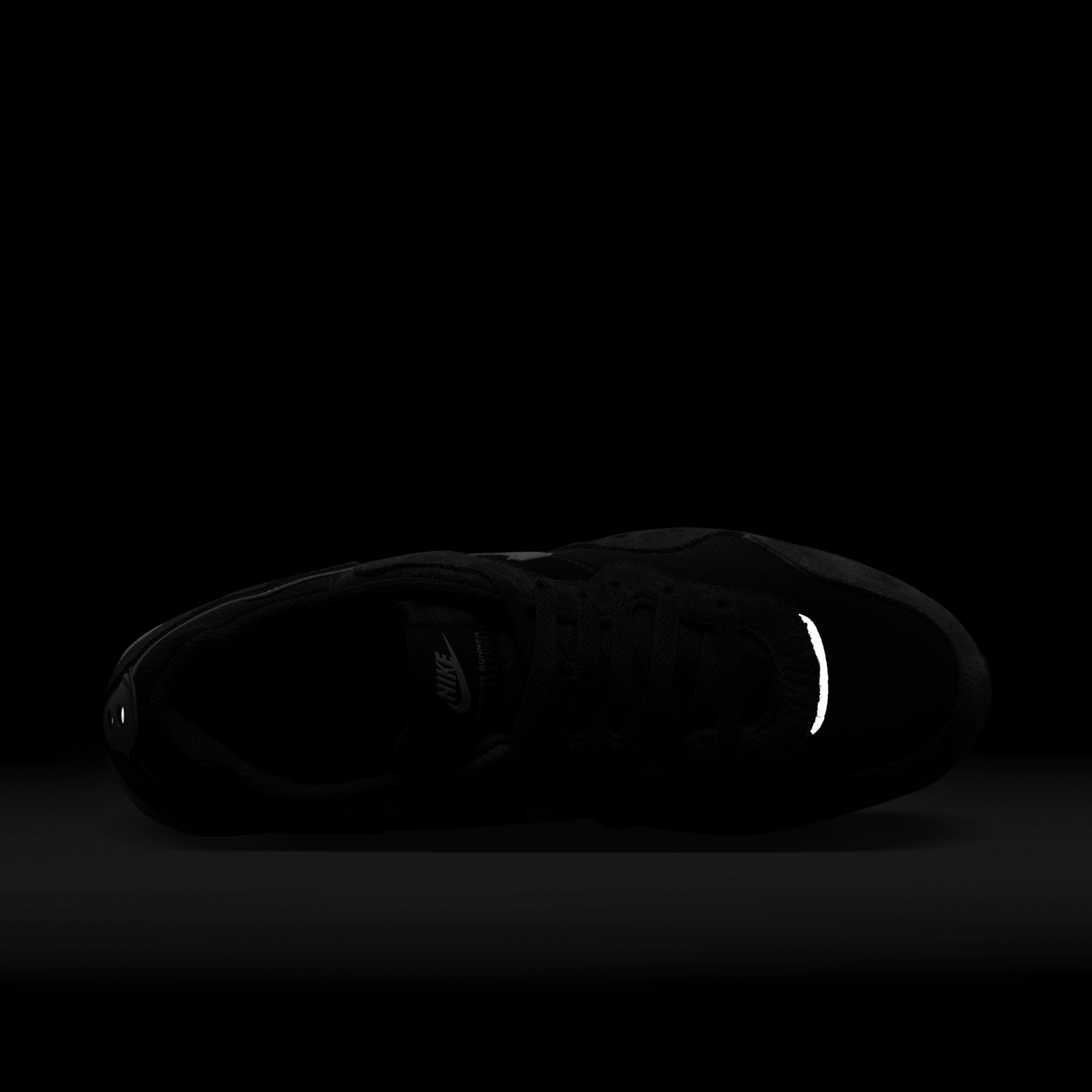 Nike Venture Runner image number 8