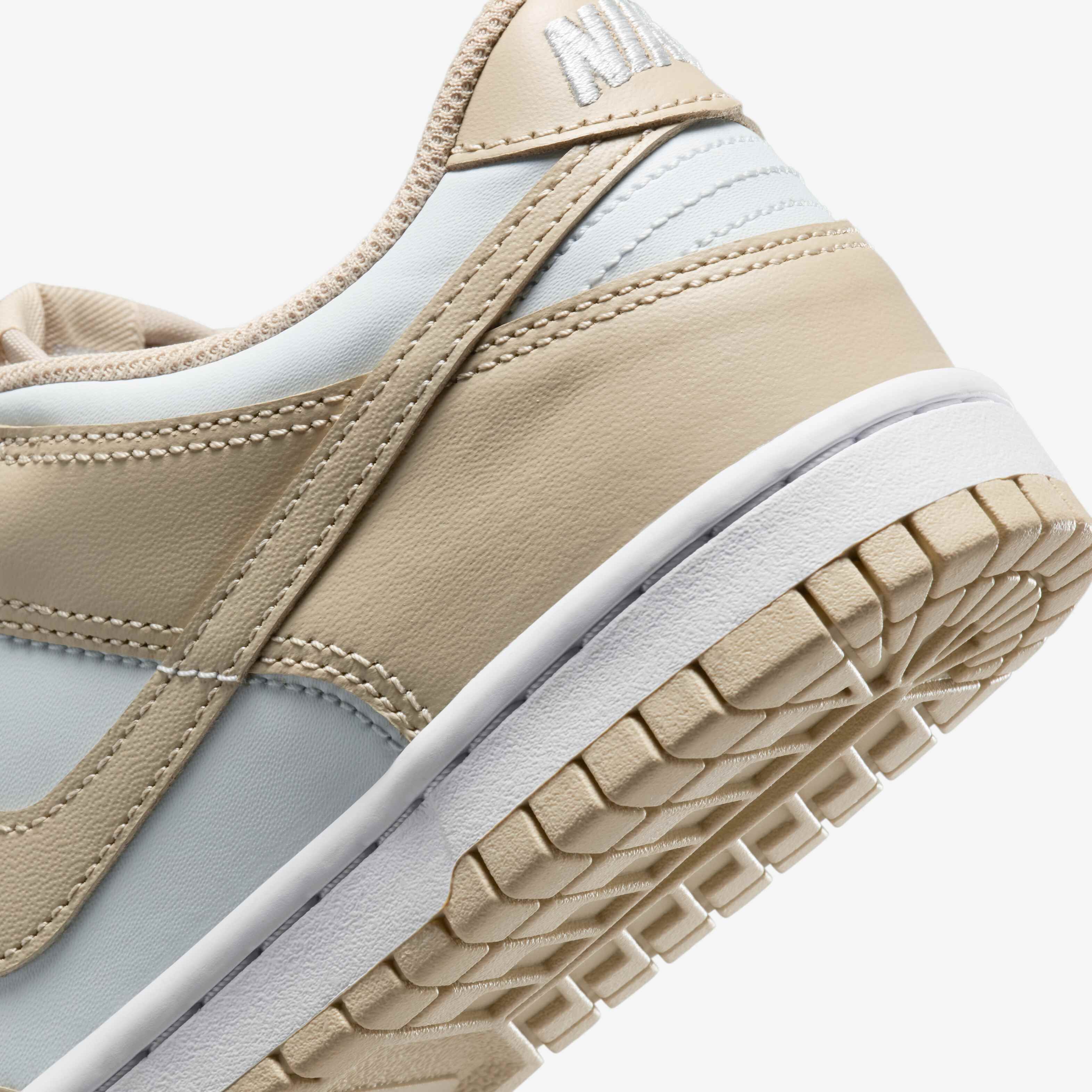 Nike Dunk Low image number 7