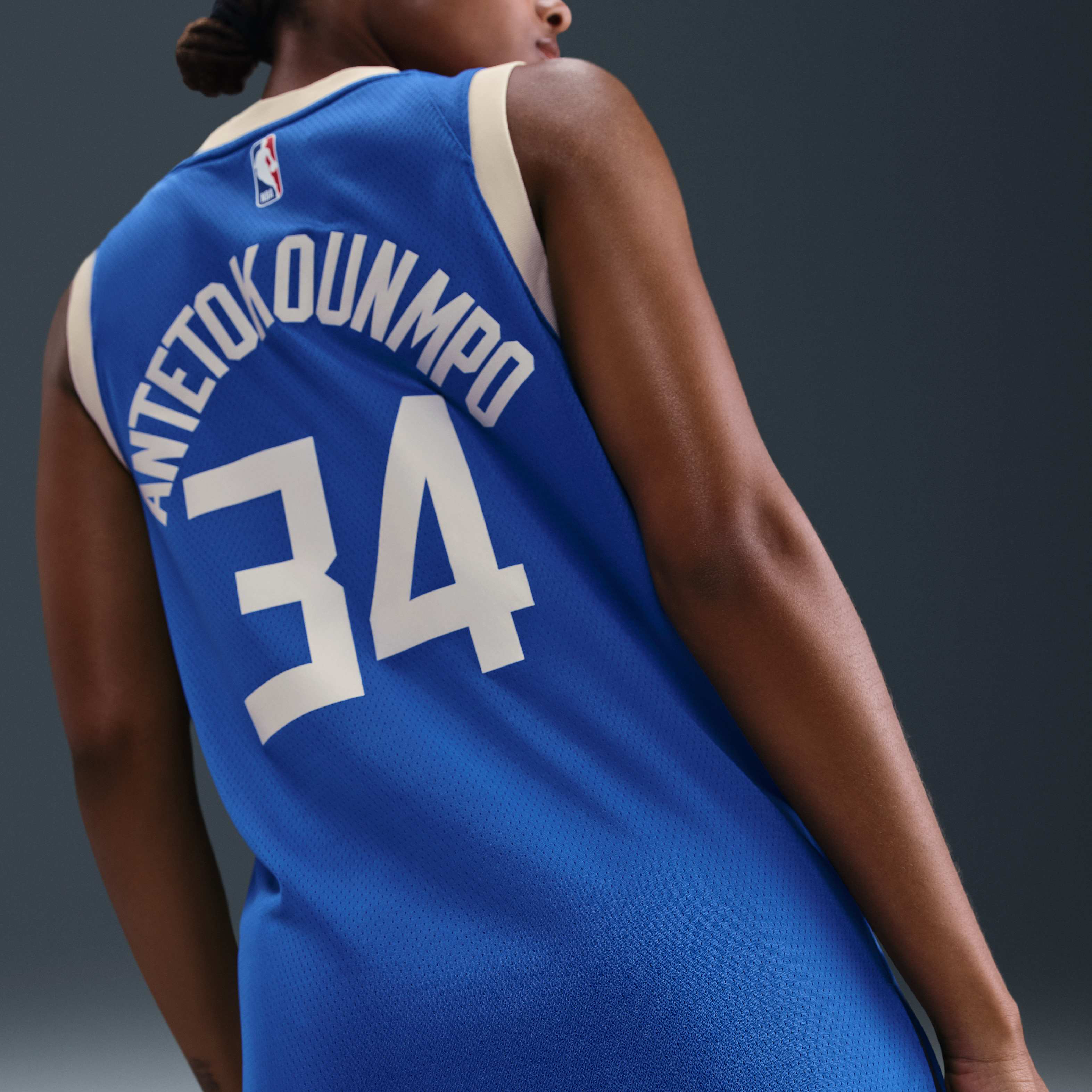 يانيس أنتيتوكونمبو ميلووكي باكس 2024/25 سيتي اديشن image number 3