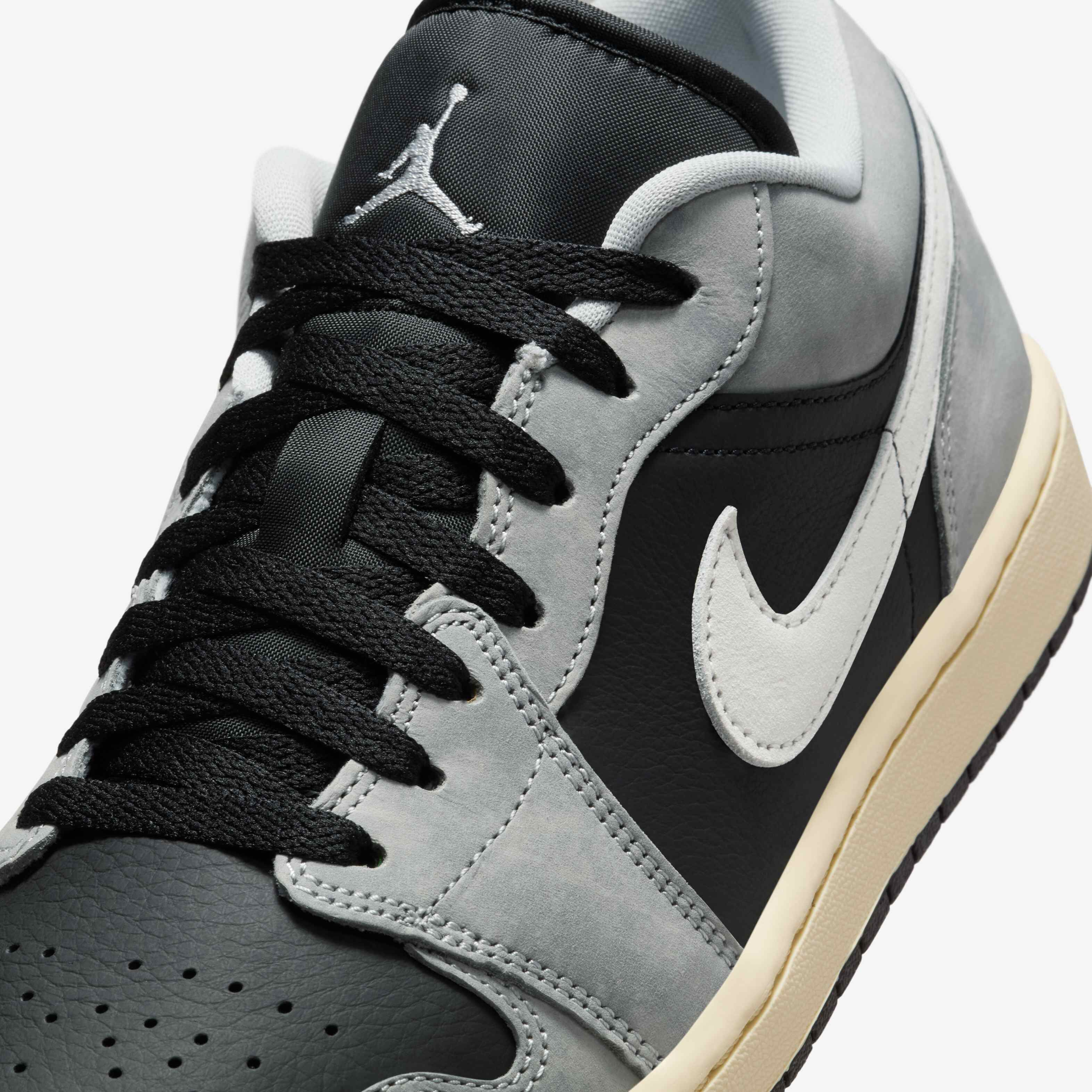 Air Jordan 1 Low SE image number 6