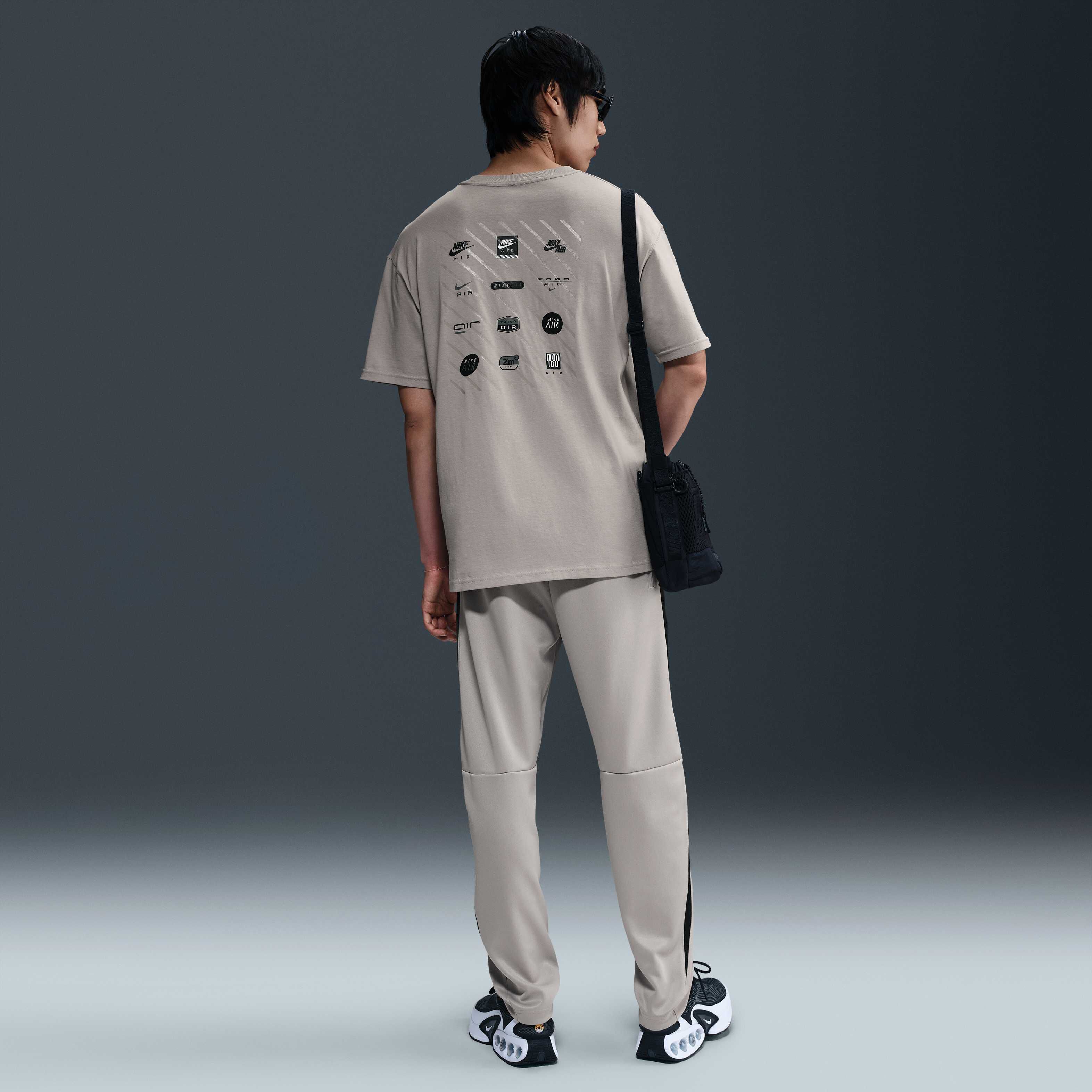 ★Nike★ Sportswear Max90 T-Shirt M College Grey HJ0727009 H Nike Sportswear Max90 T-Shirt. Nike.com