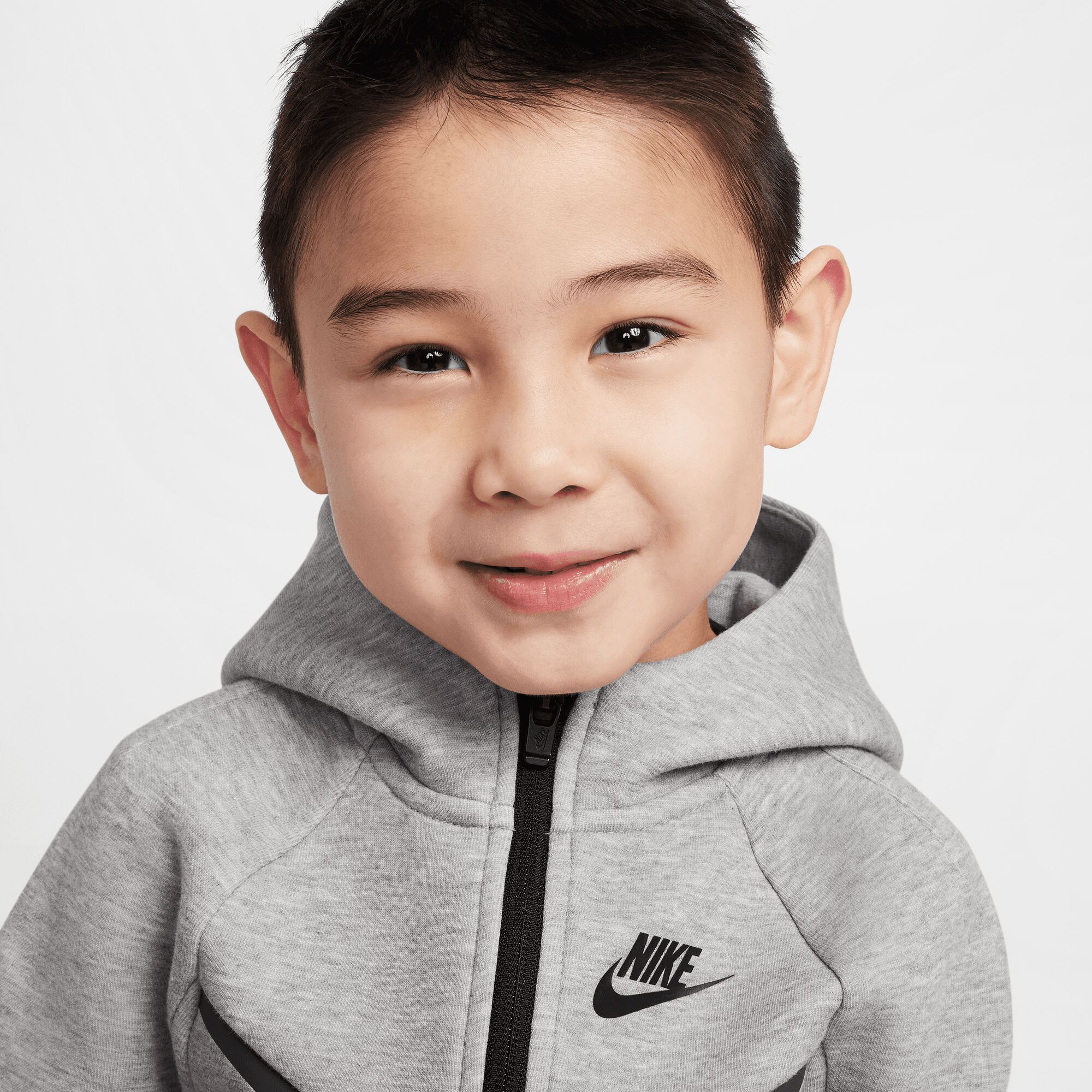 Nike Sportswear image number 2