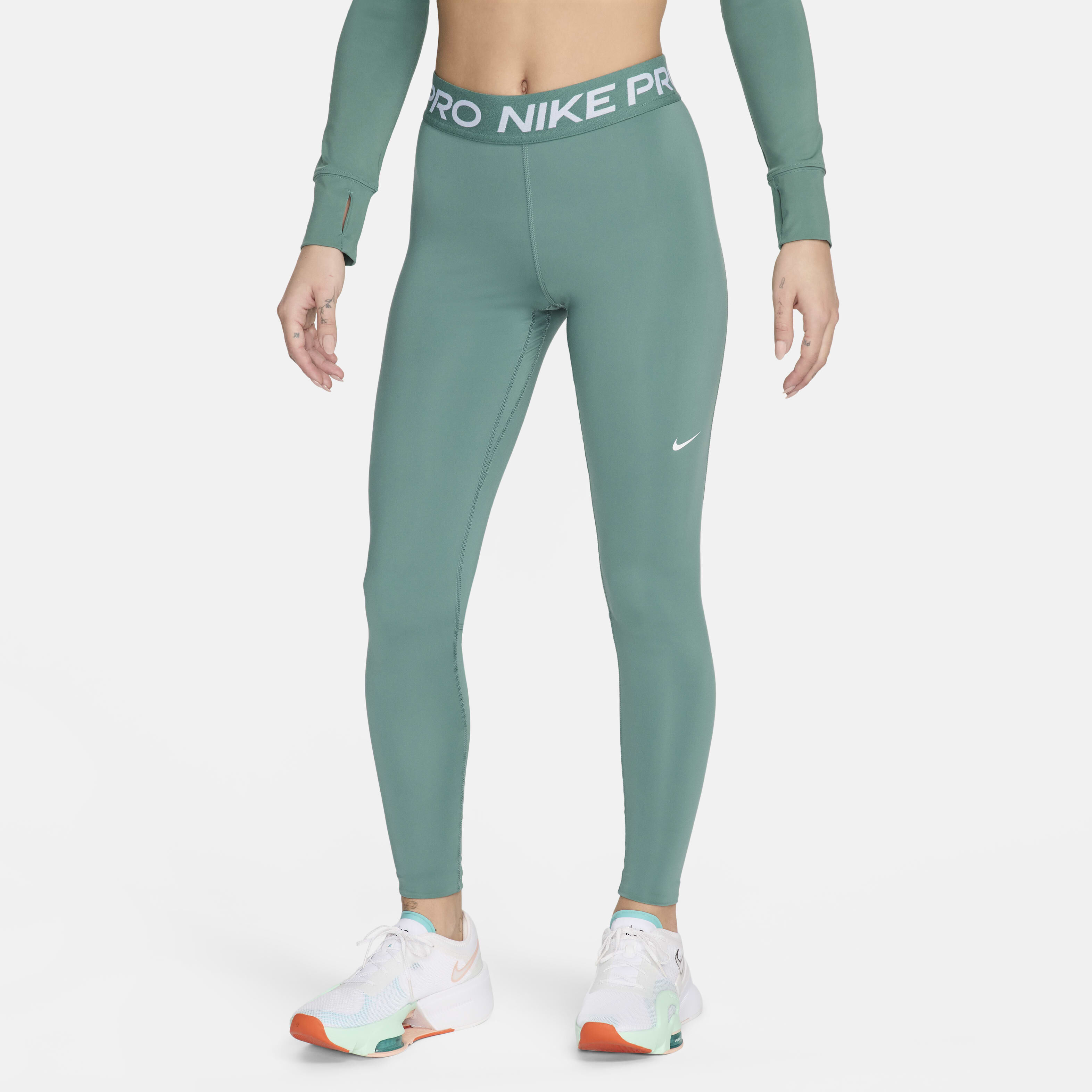 Nike Pro image number 0