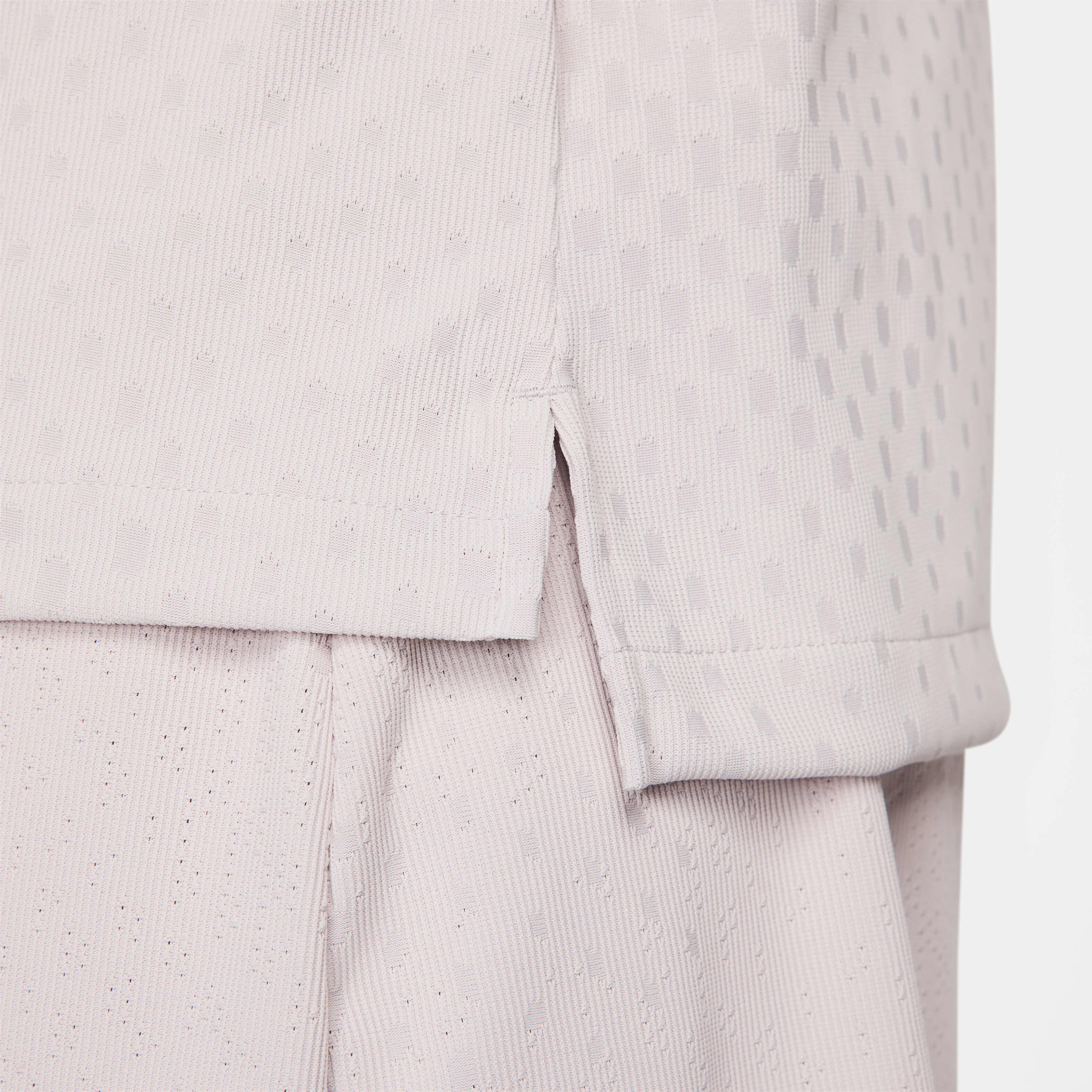 نايكي تور image number 3