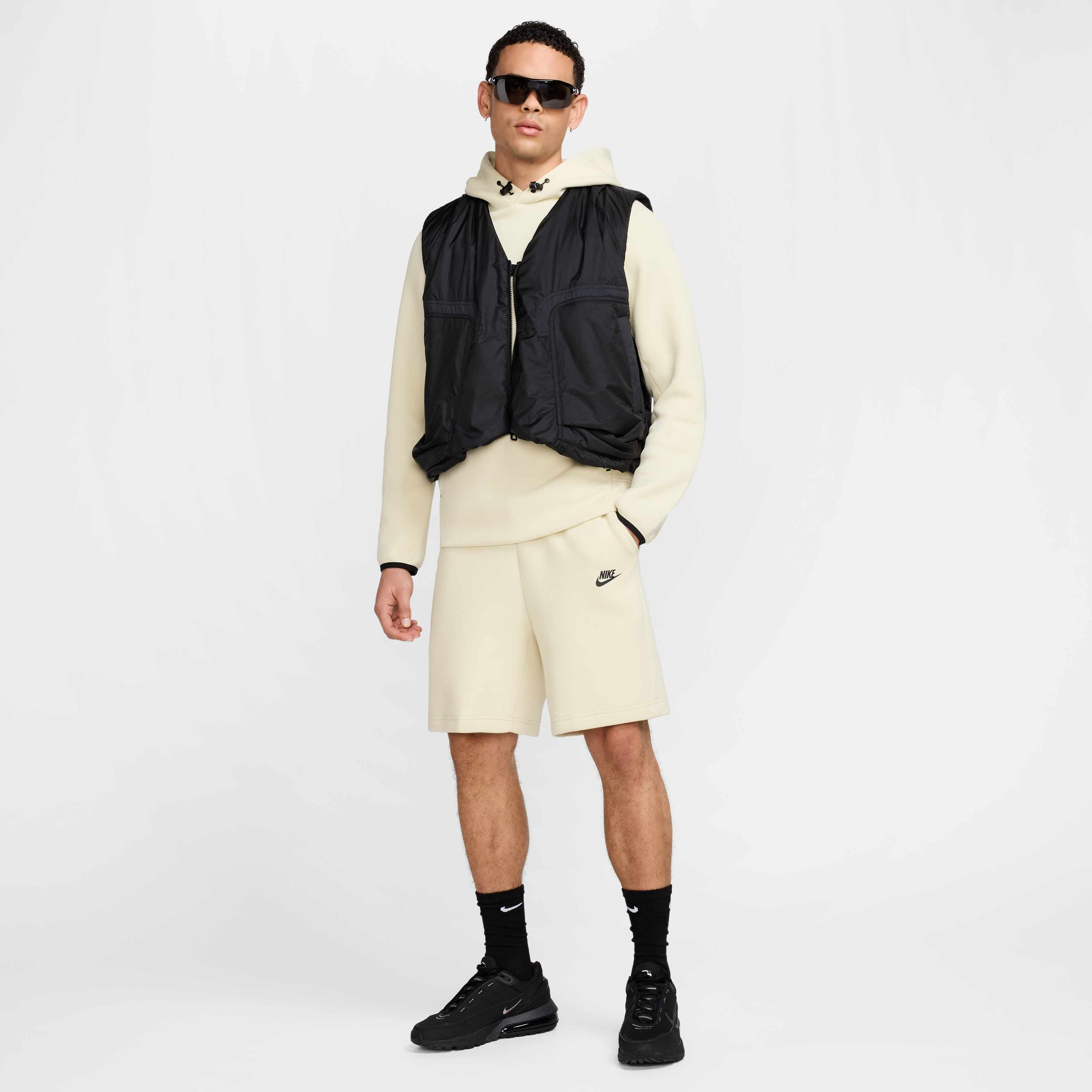 نايكي تك image number 6