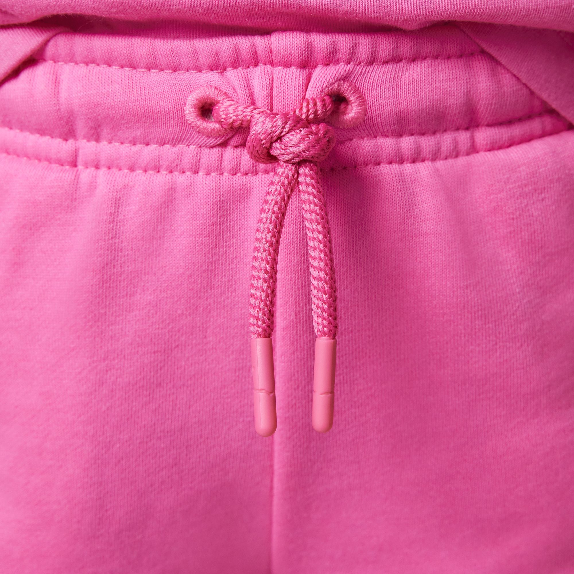 Jordan image number 3