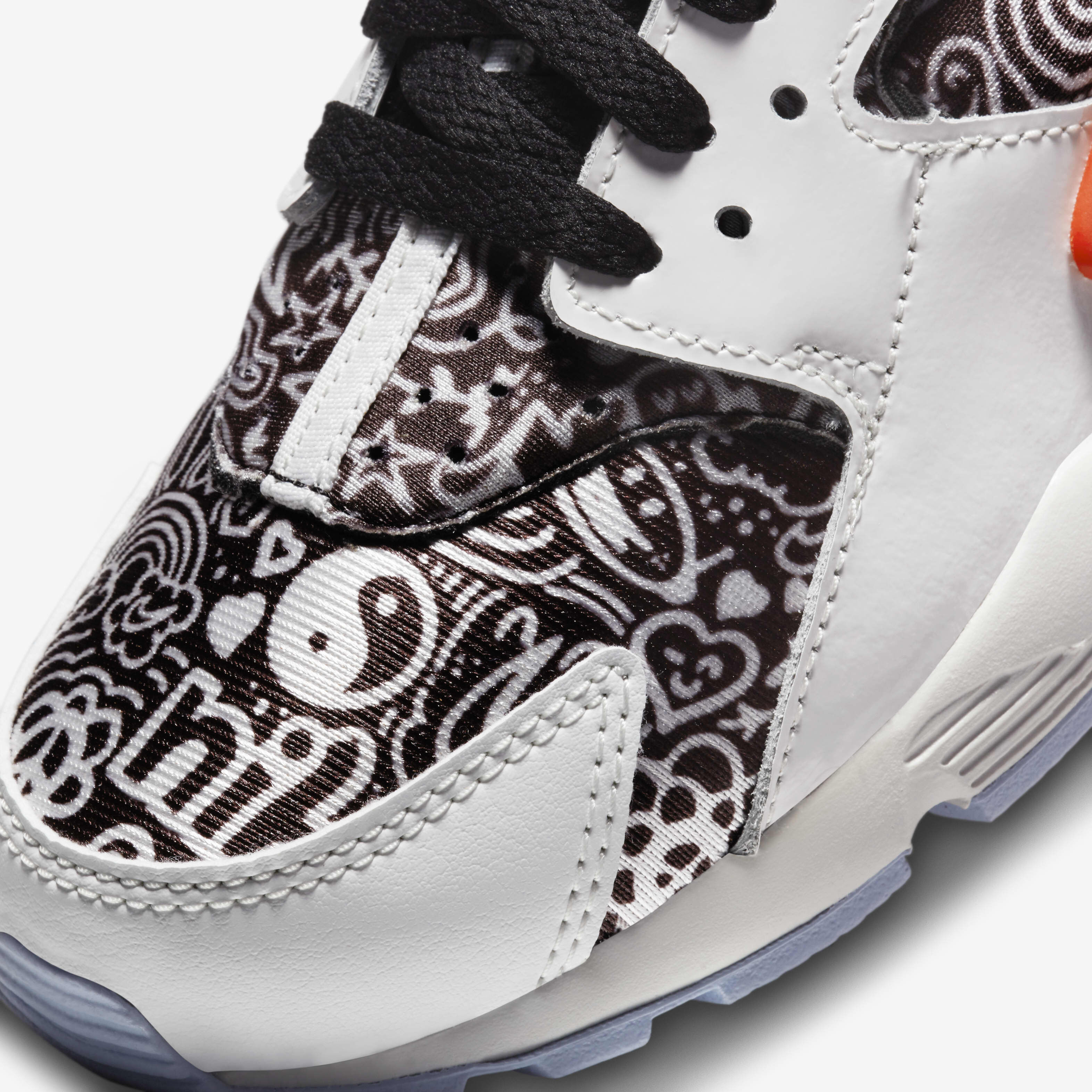 Buy Nike Huarache Run SE Older Kids Shoes Nike Kuwait Official