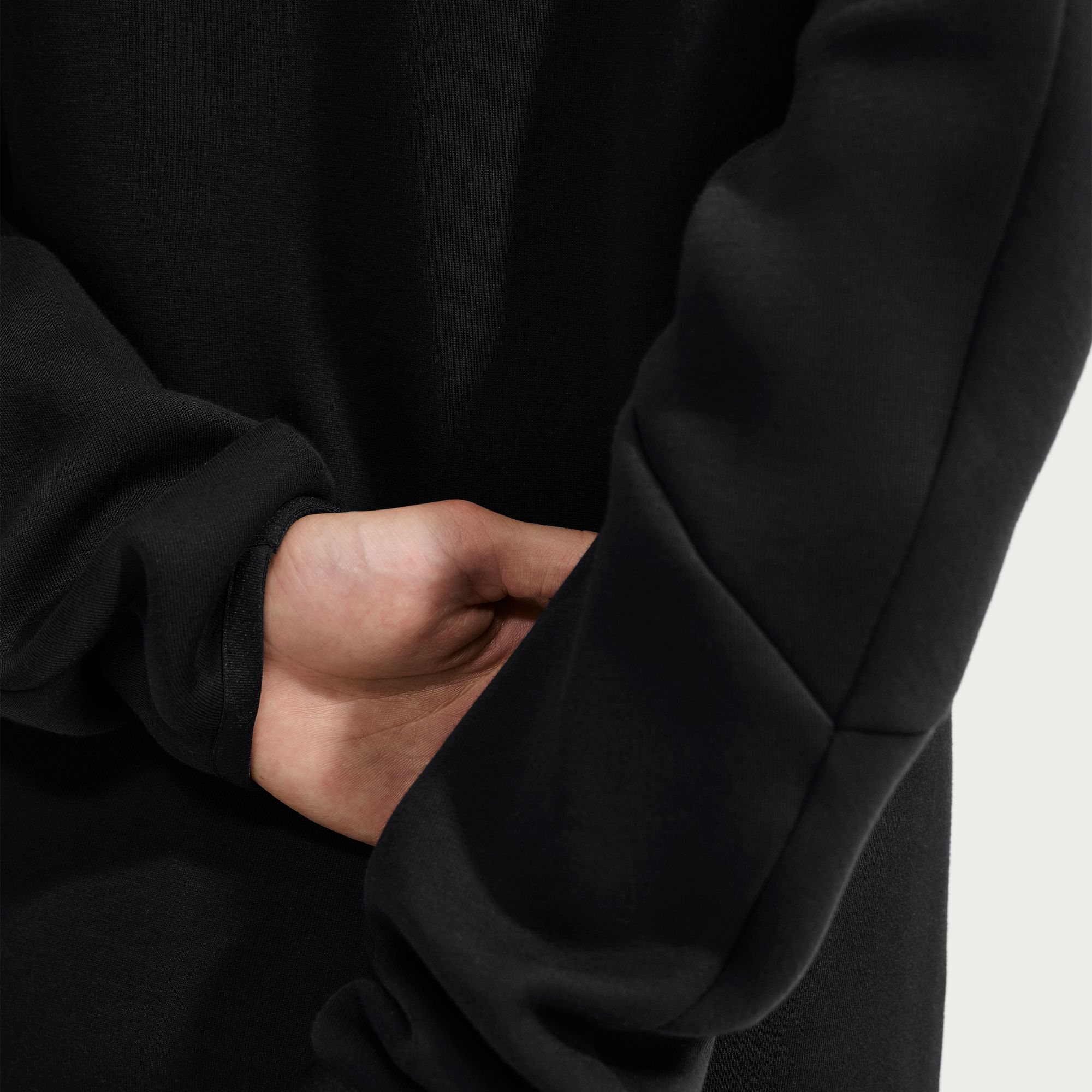 نايكي تيك image number 4